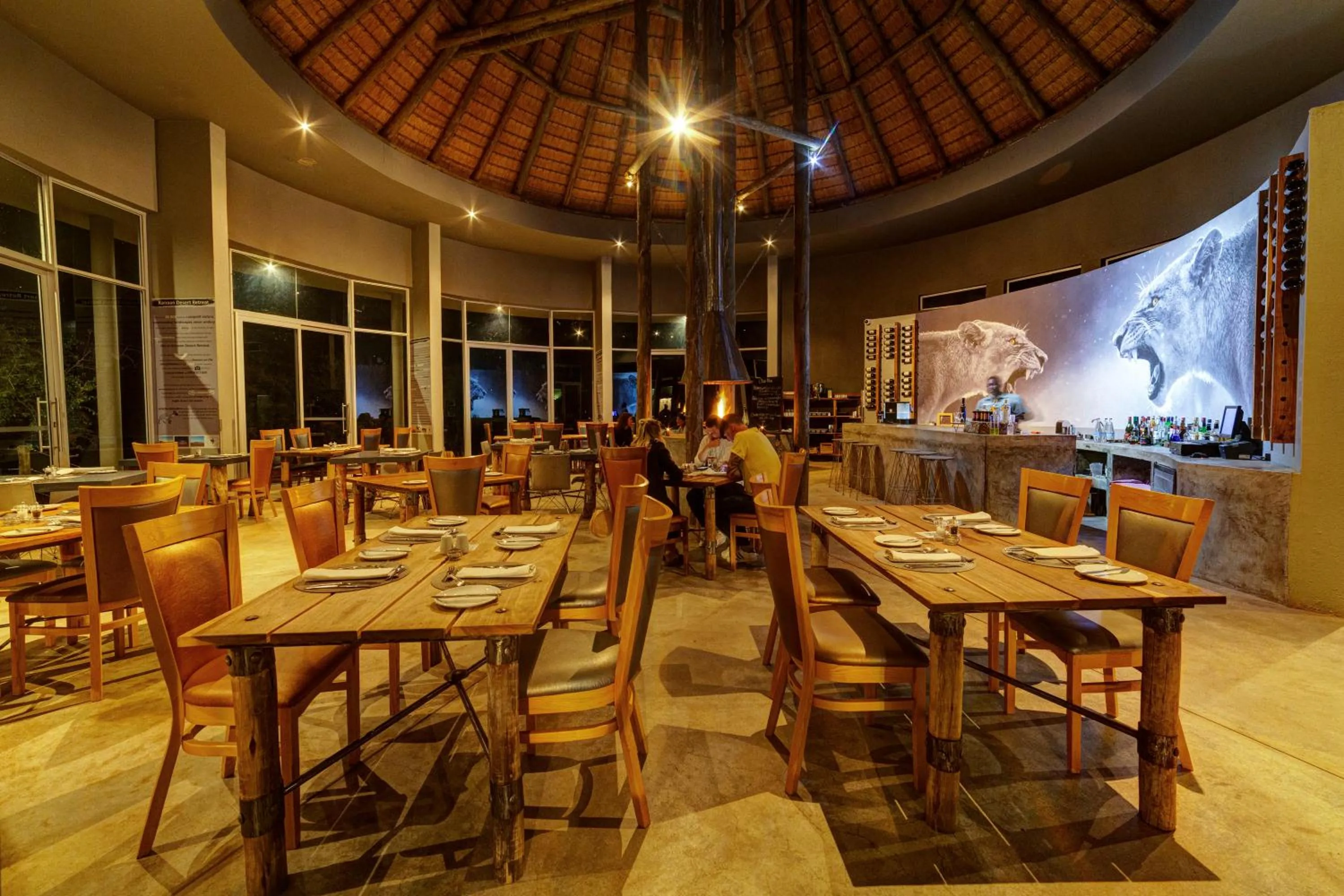 Restaurant/places to eat in Naankuse Lodge