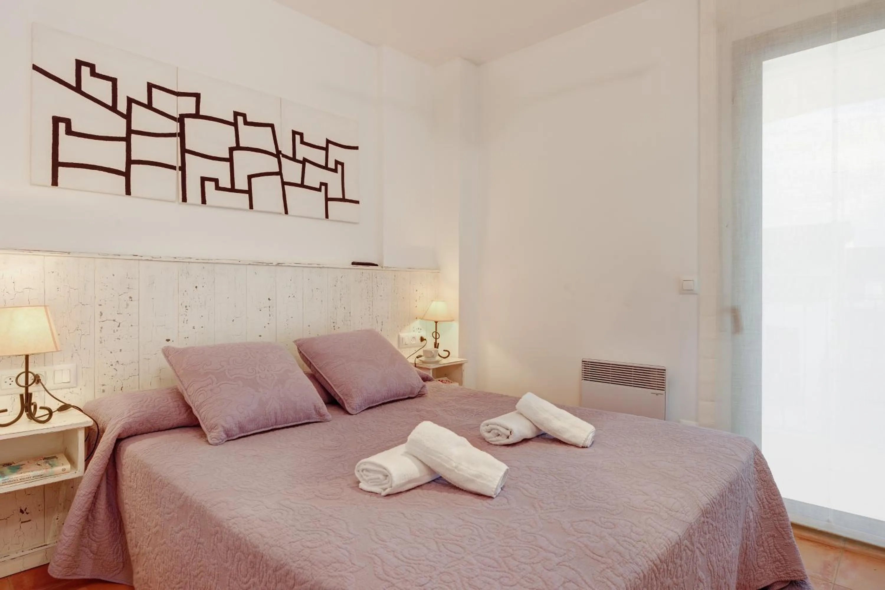 Bed in Canadell 2º 2ª