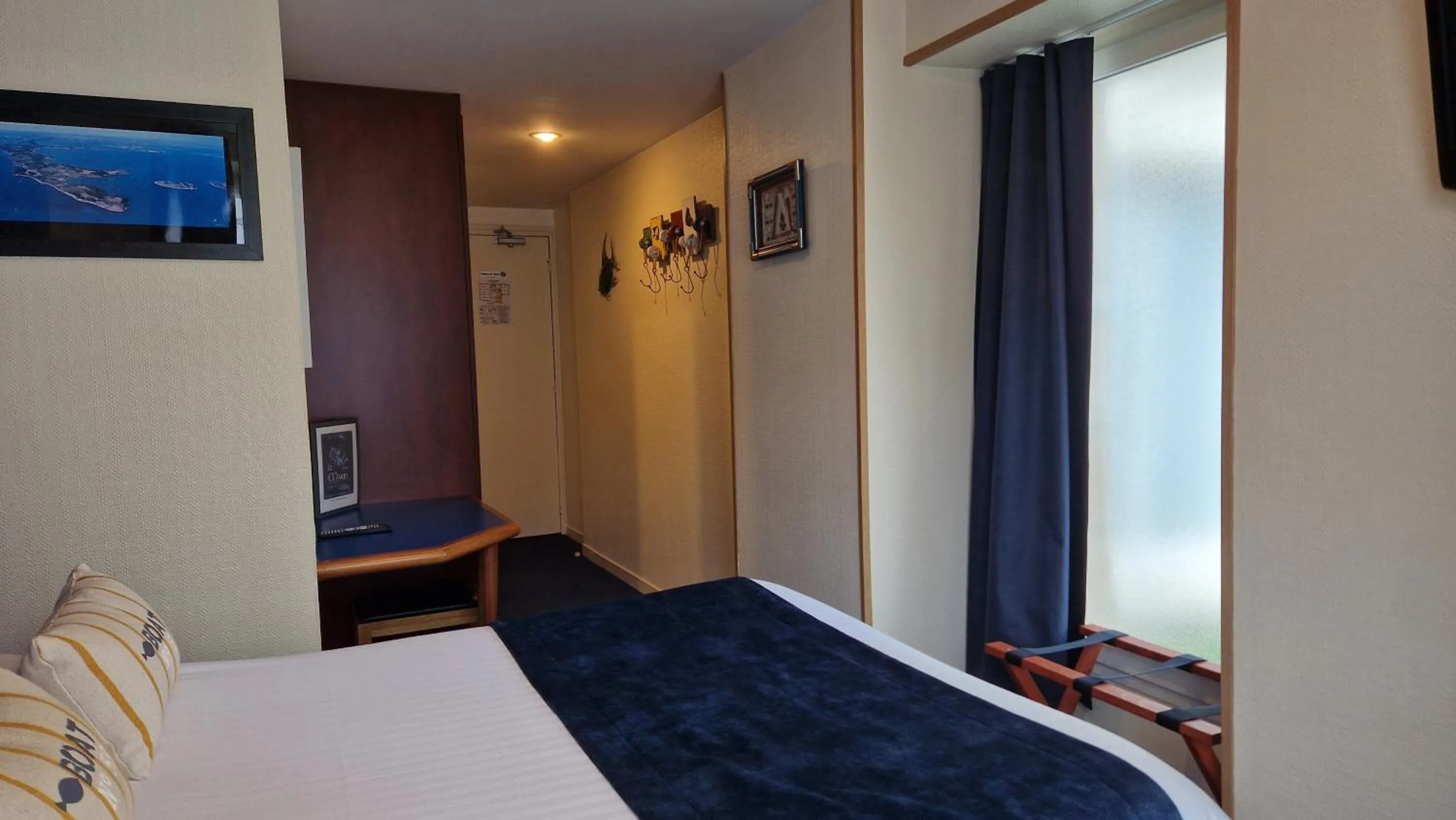 Photo of the whole room, Bed in Hotel Le Marin