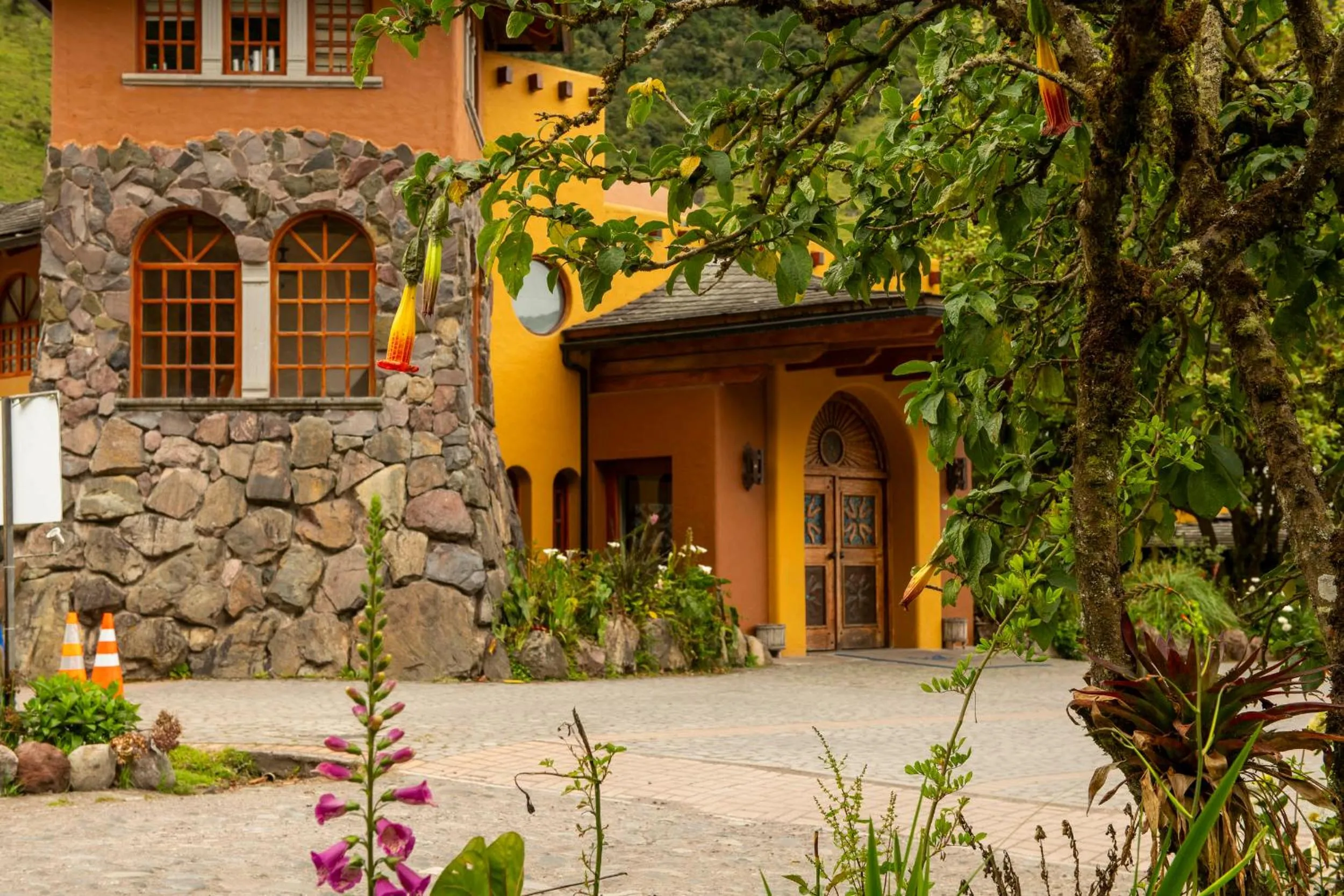 Property building in Termas de Papallacta