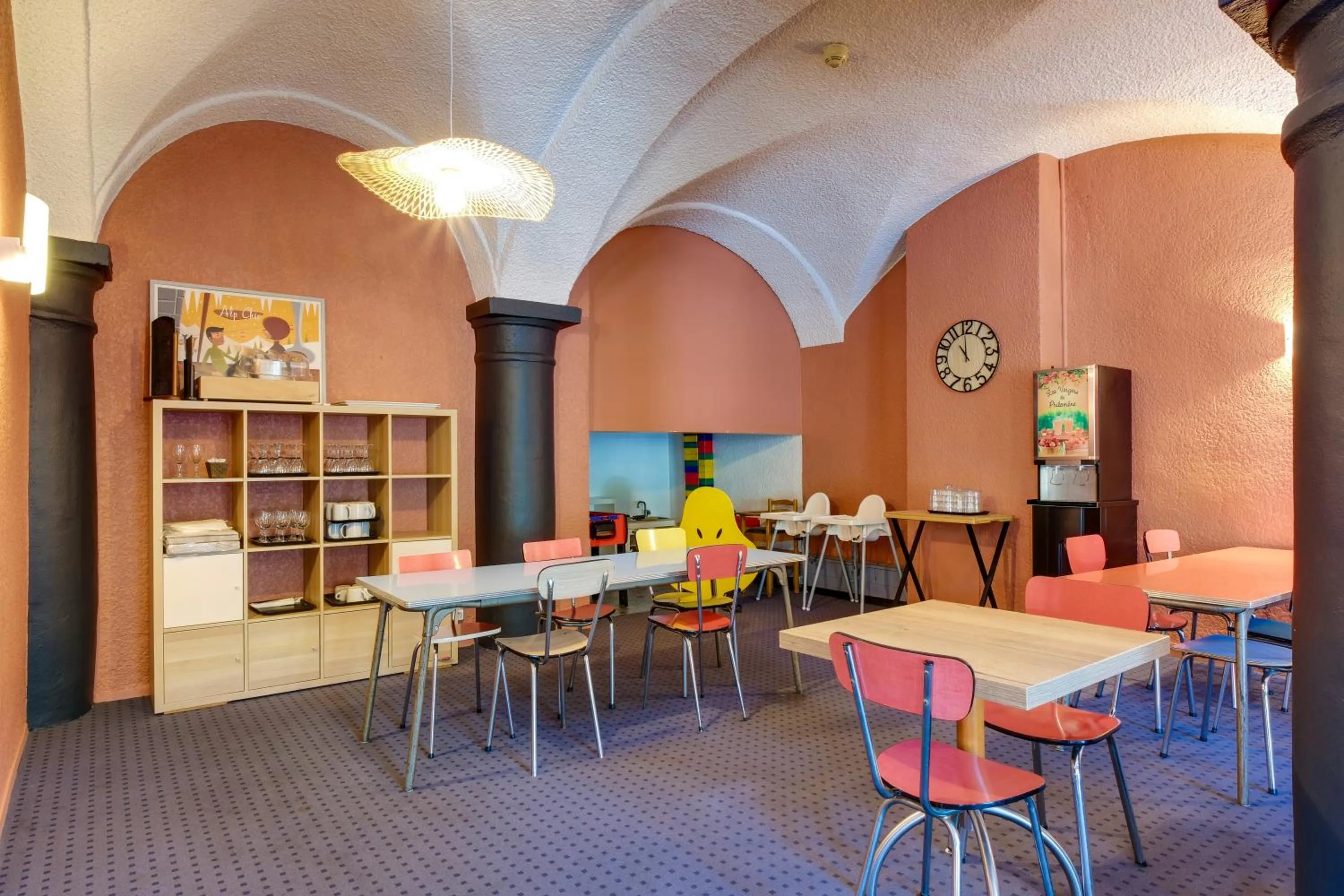 Restaurant/places to eat in Sure Hotel by Best Western Annecy