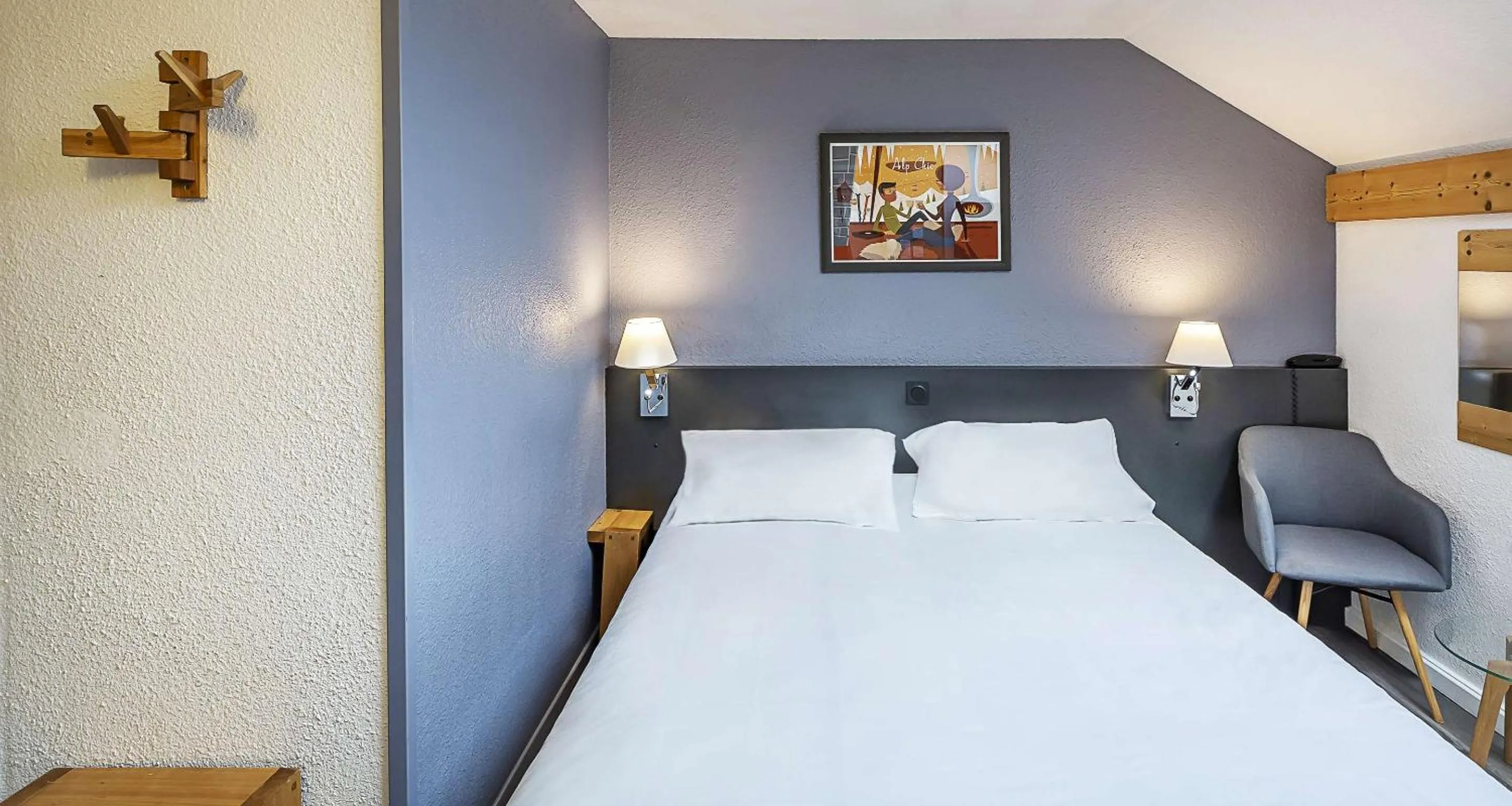 Bedroom, Bed in Sure Hotel by Best Western Annecy