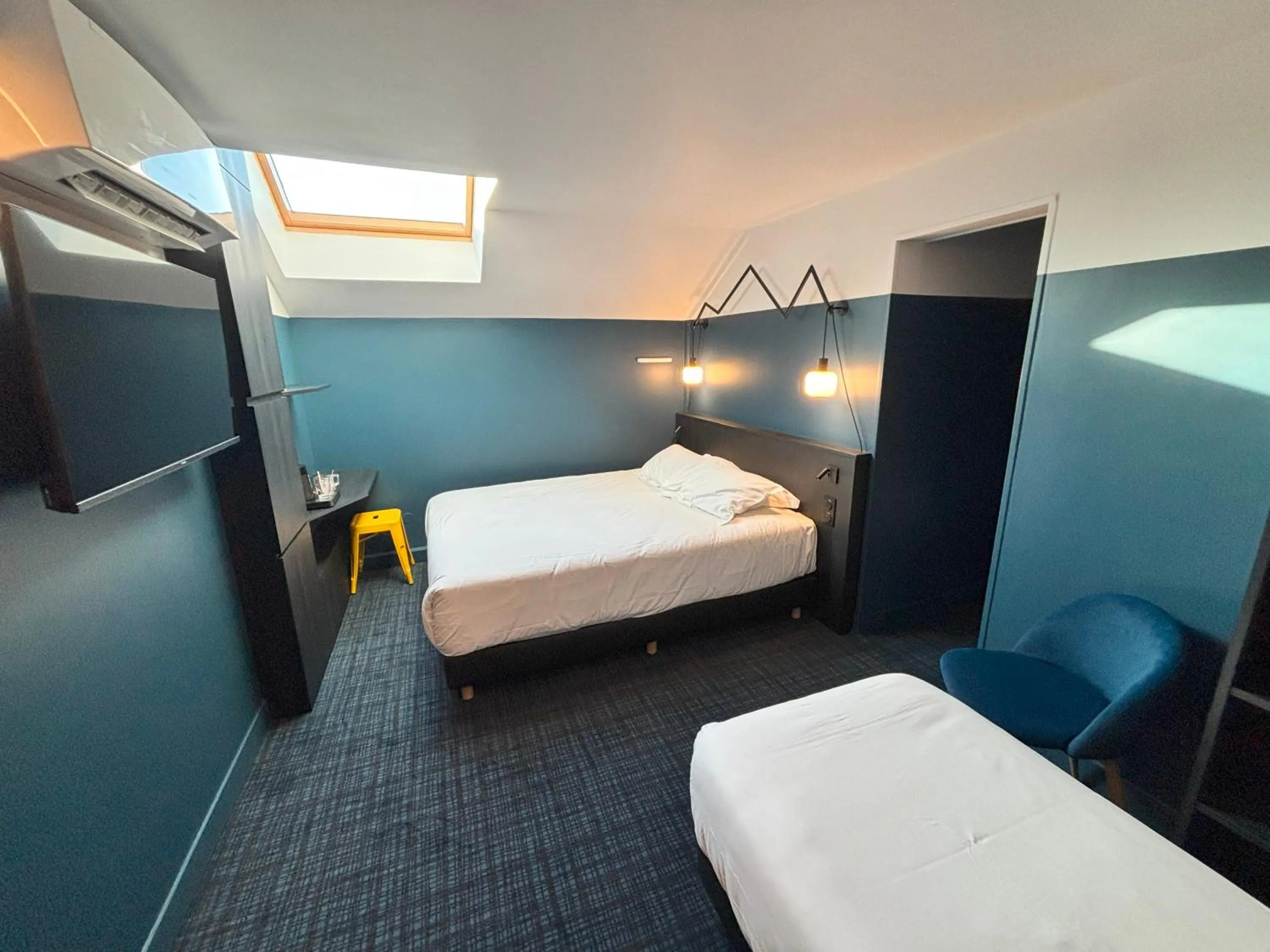 Bedroom, Bed in Sure Hotel by Best Western Annecy