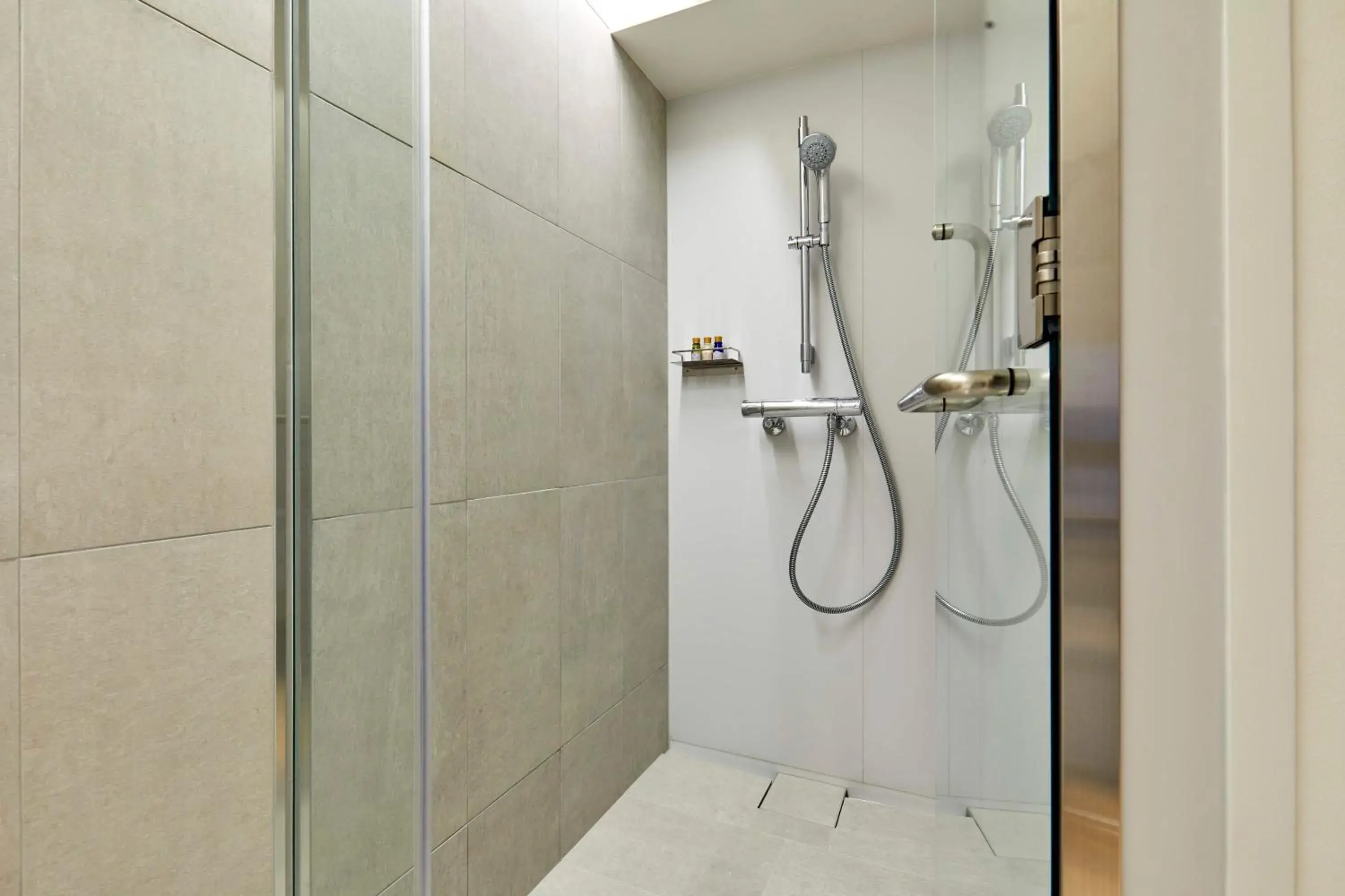 Standard Semi Double Room in TSUKI Tokyo Standard Semi Double Room in TSUKI Tokyo