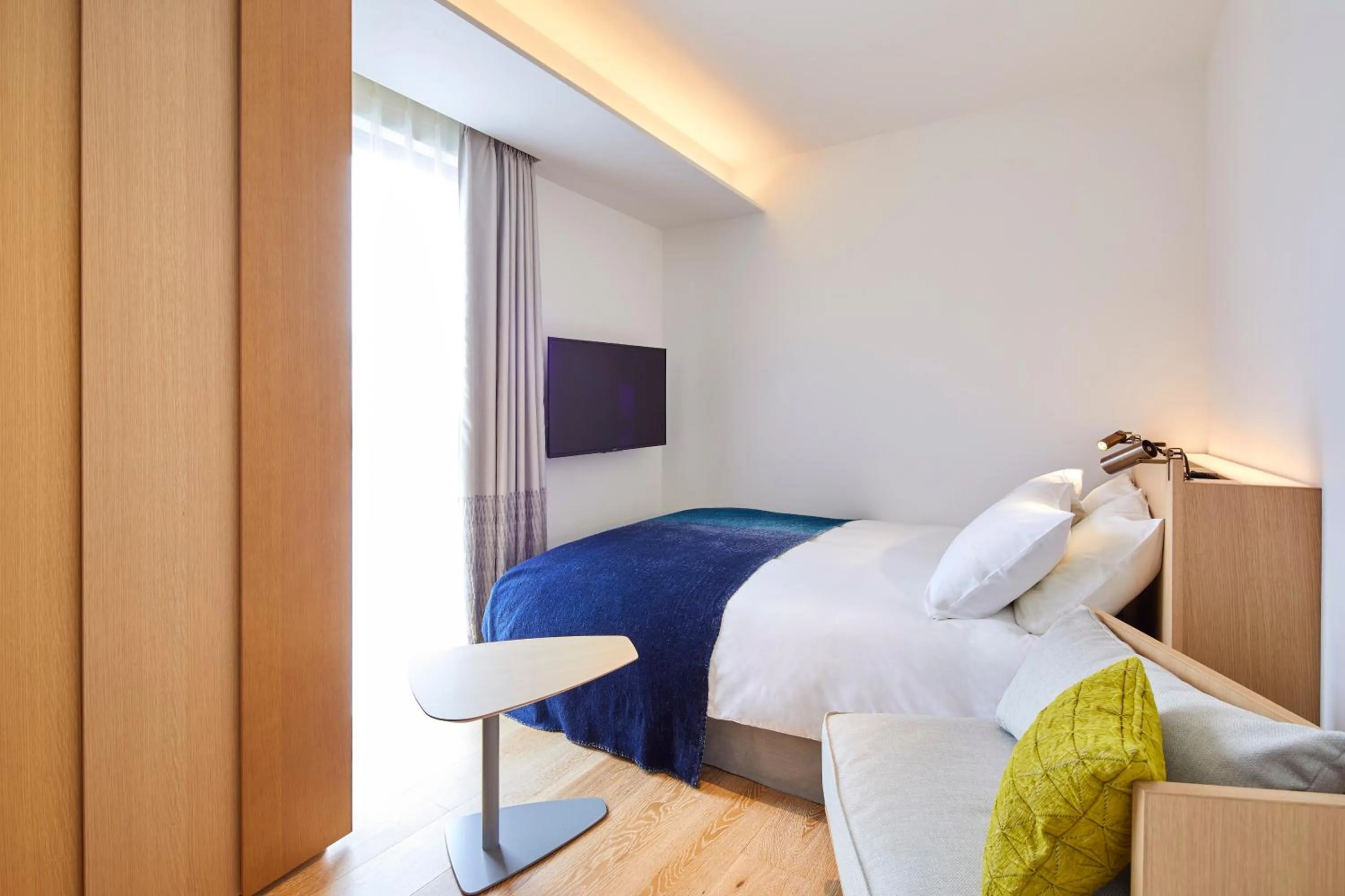 Photo of the whole room, Bed in TSUKI Tokyo