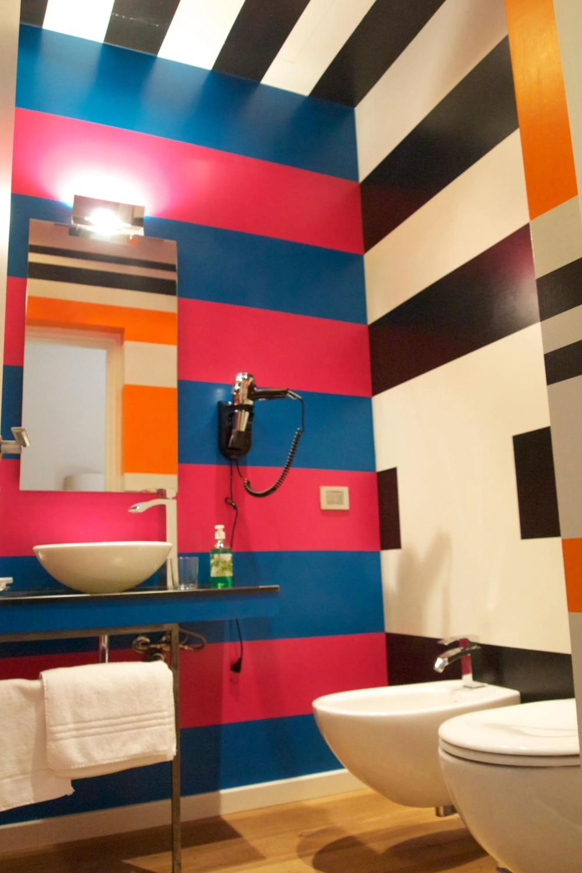 Toilet in B&B Via Diaz