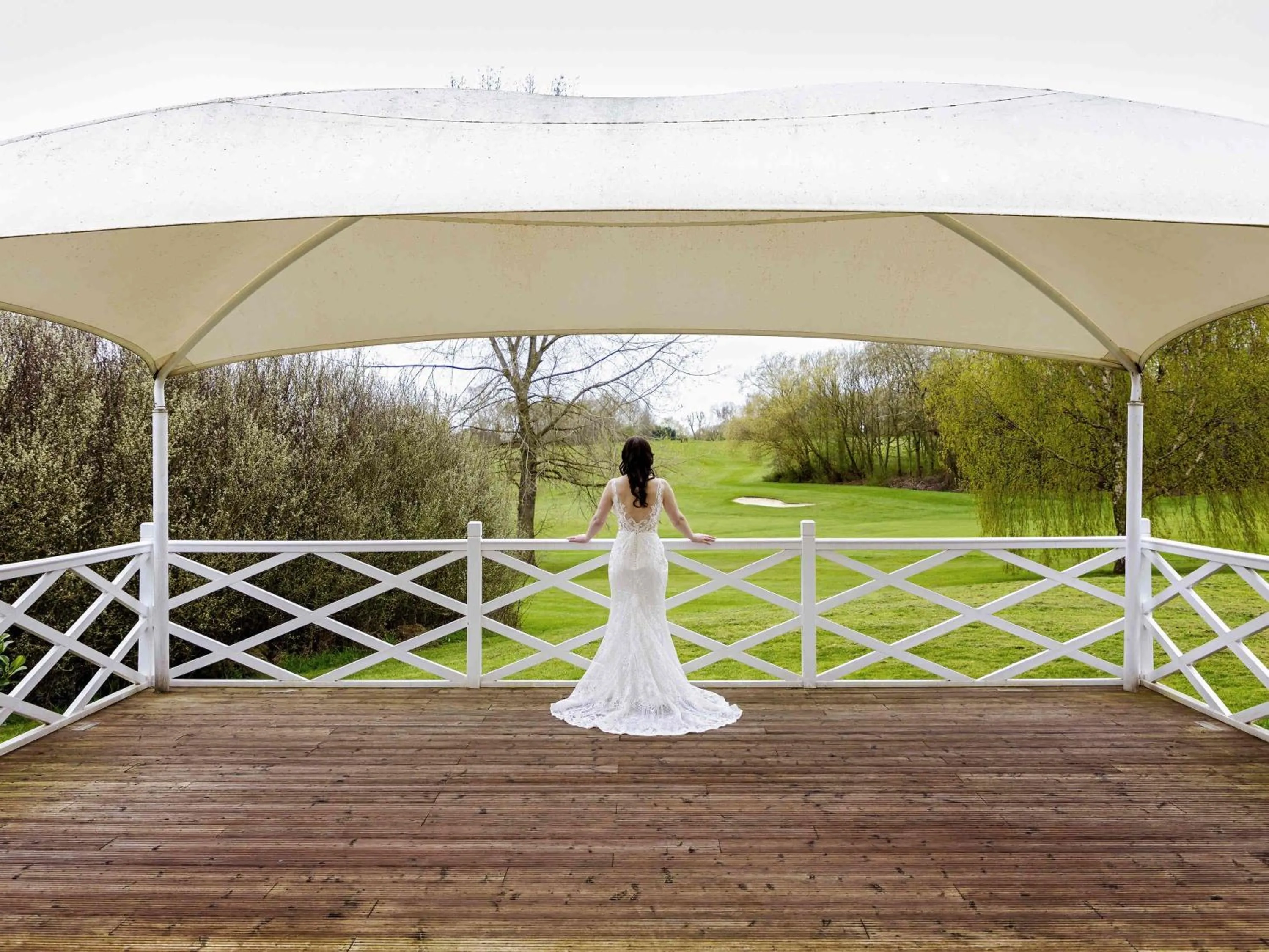 wedding in Mercure Milton Keynes Hotel