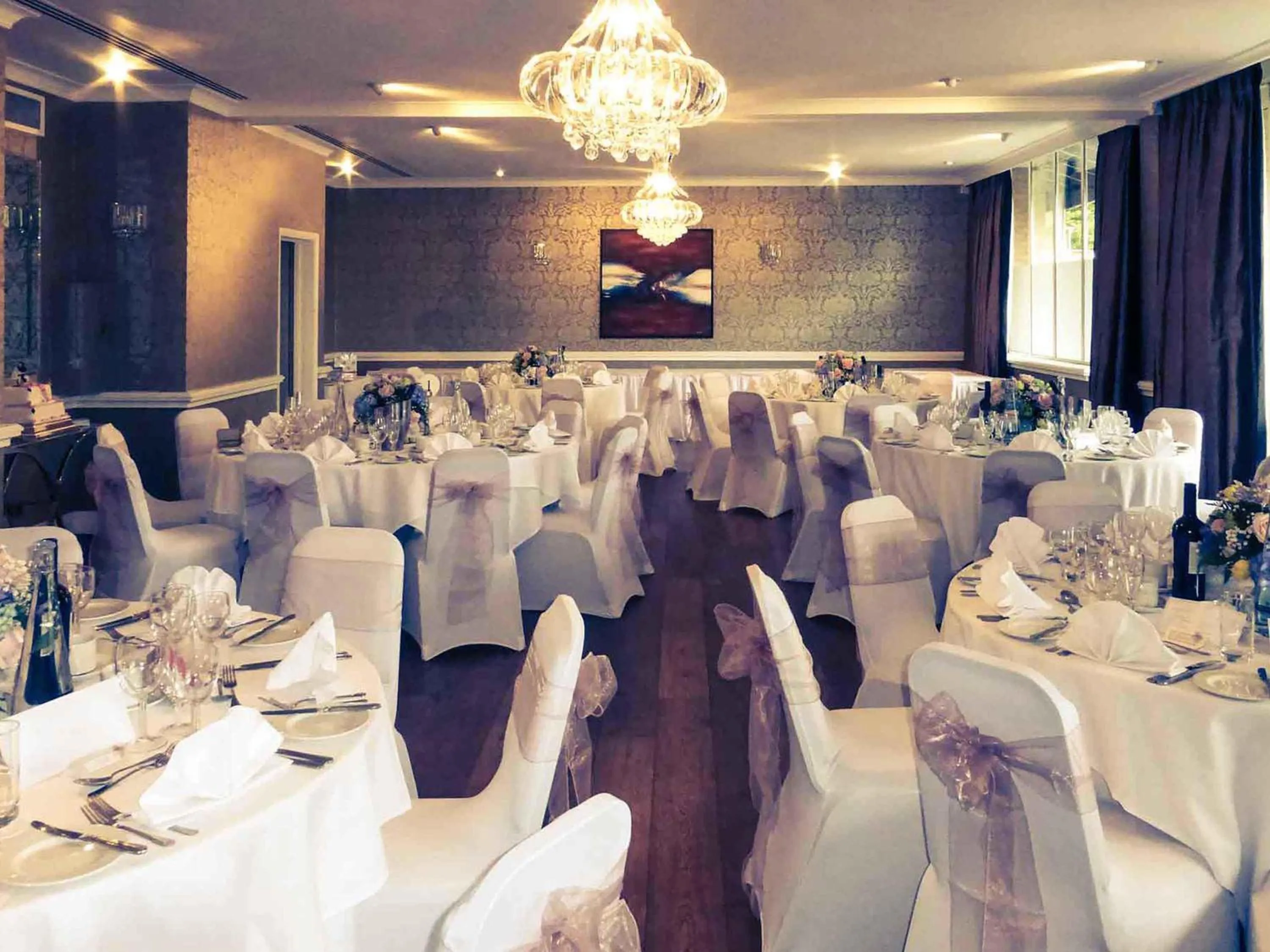 wedding in Mercure Milton Keynes Hotel