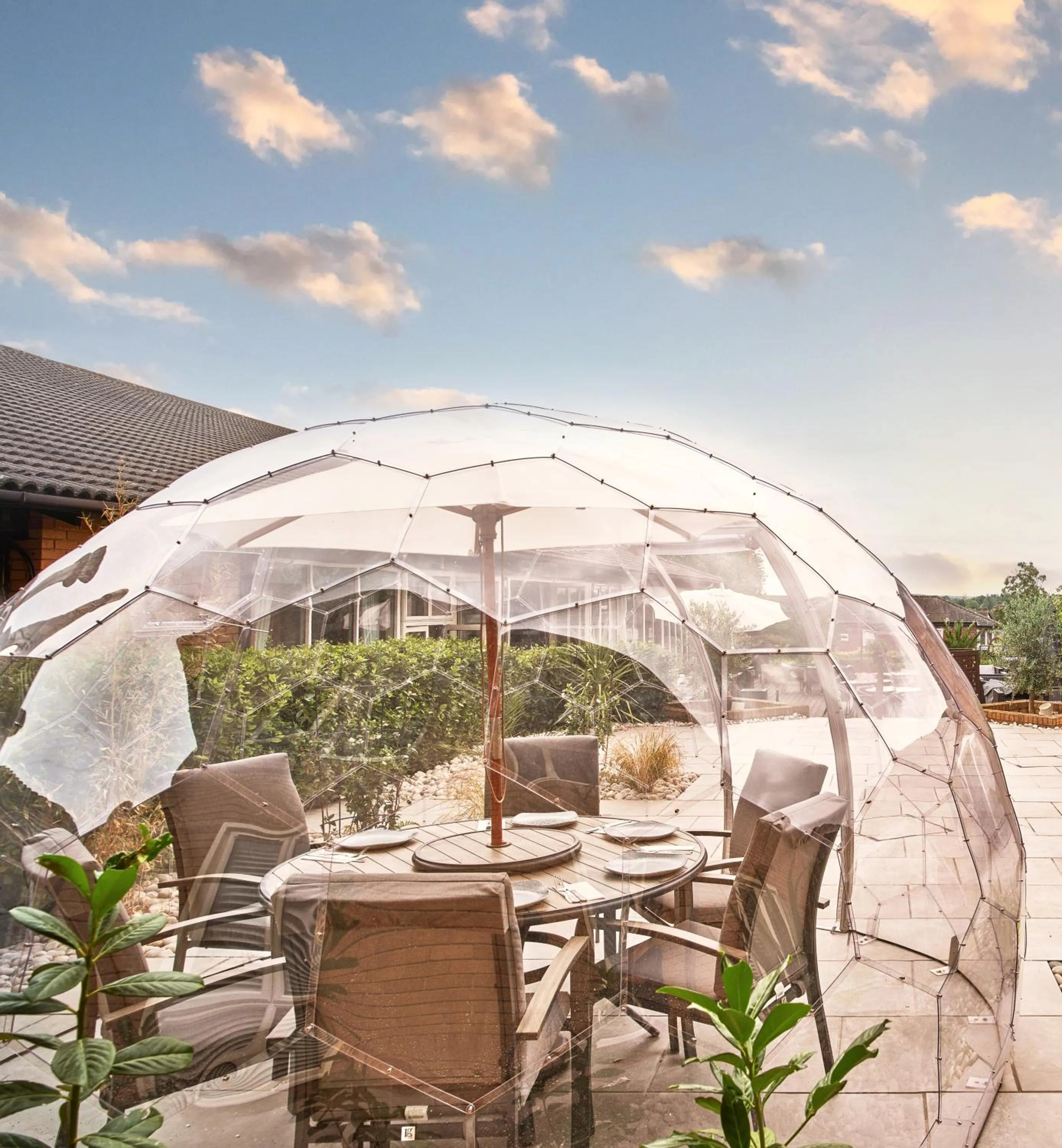 Property building in Mercure Milton Keynes Hotel