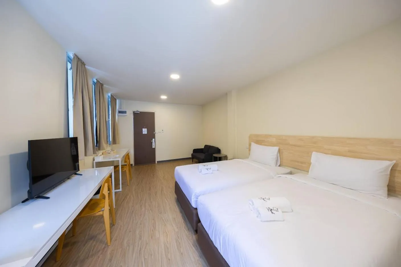 Bed in Fine Bed Hotel