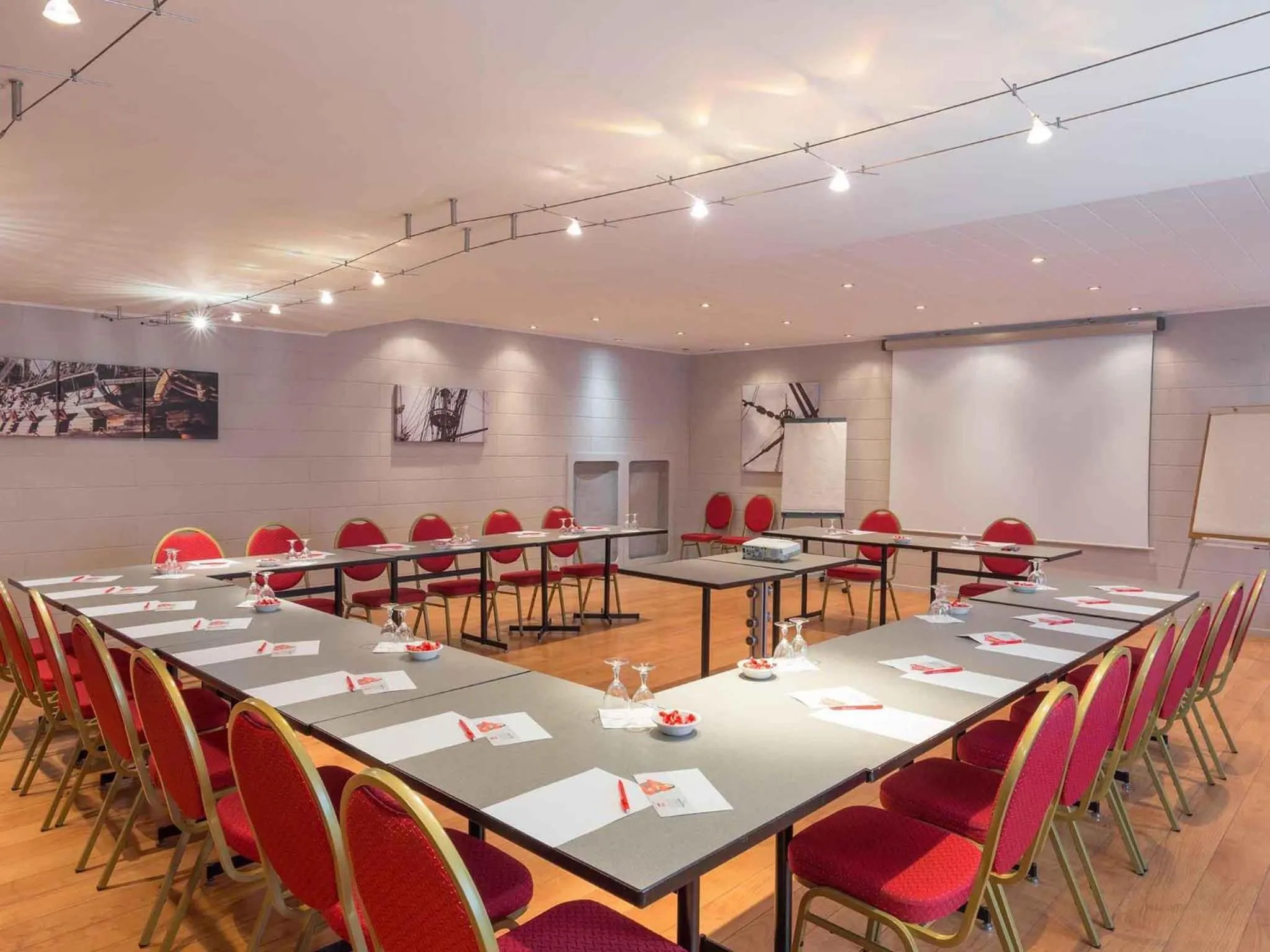 Meeting/conference room in ibis Dunkerque