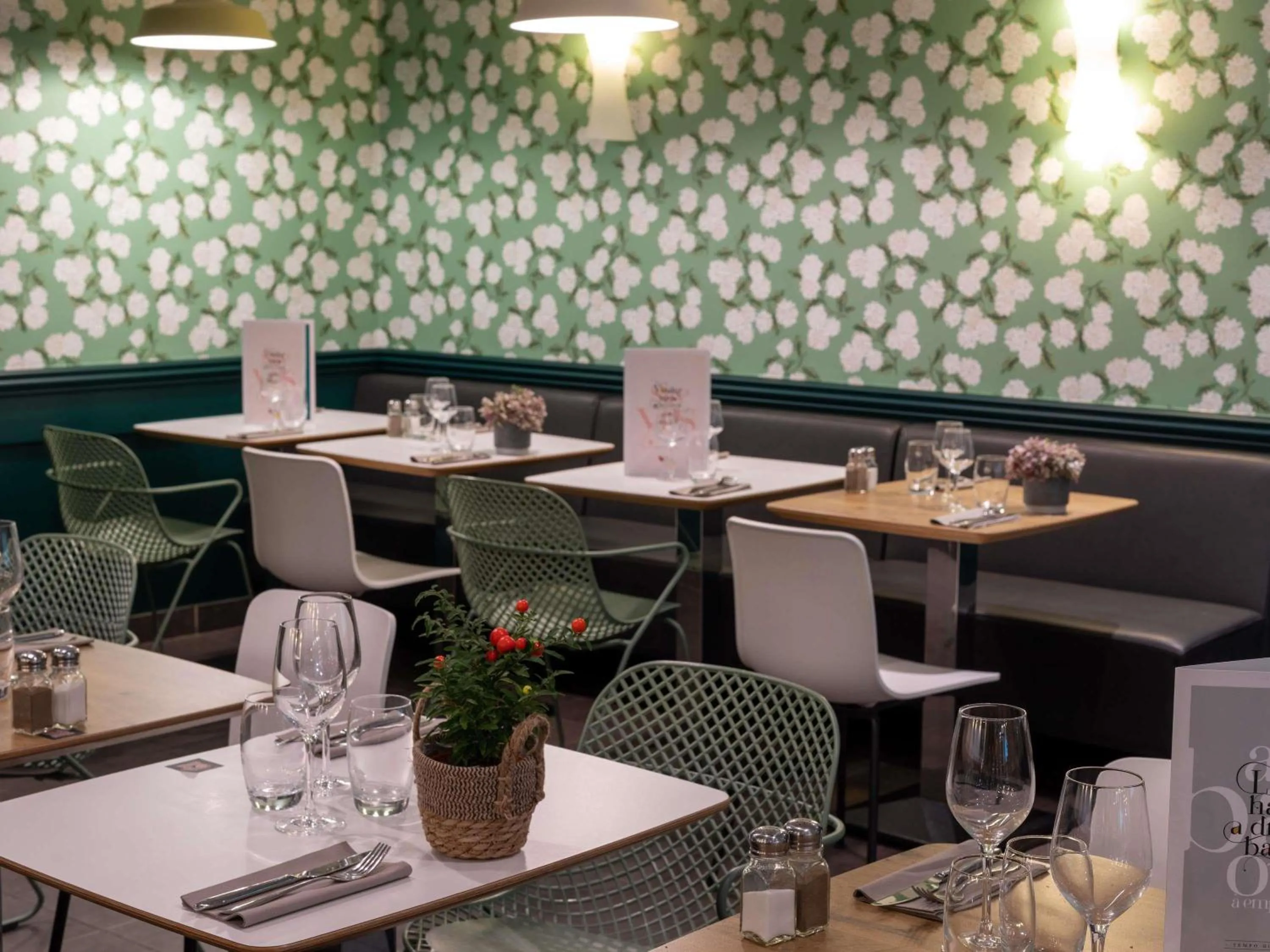 Restaurant/places to eat in ibis Dunkerque