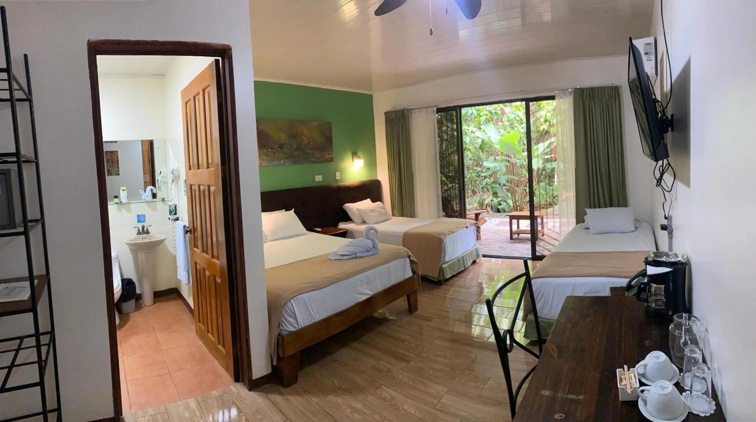 Bedroom, Bed in Tirimbina Rainforest Lodge