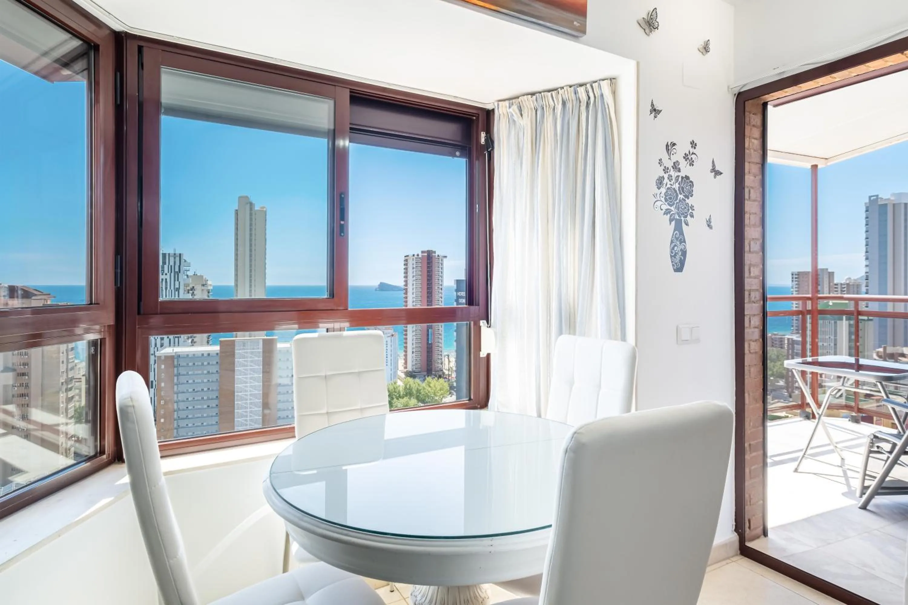 Day in Torre Mar 20-F Apartment Levante Beach