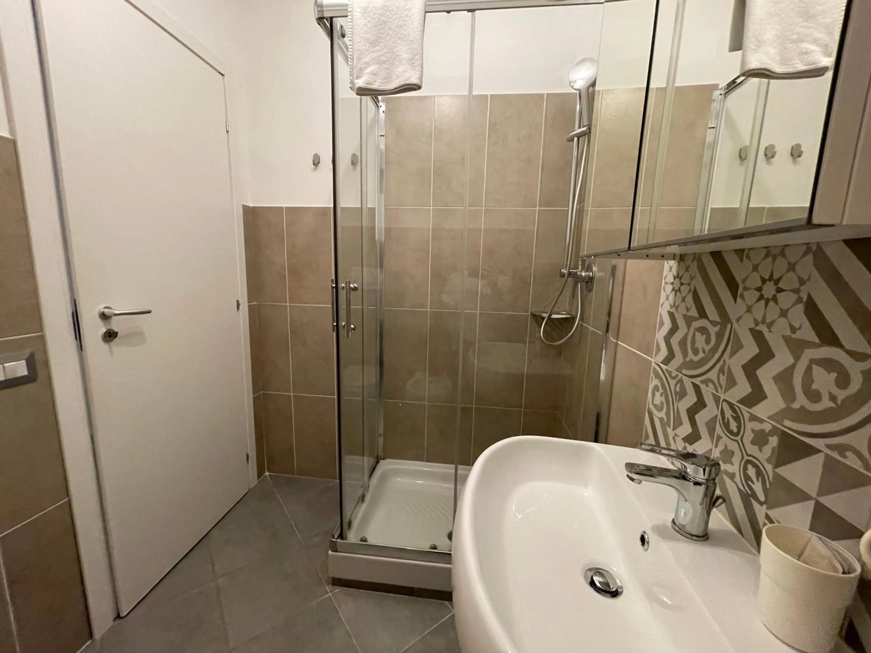 Bathroom in Luciano Licia Guest House