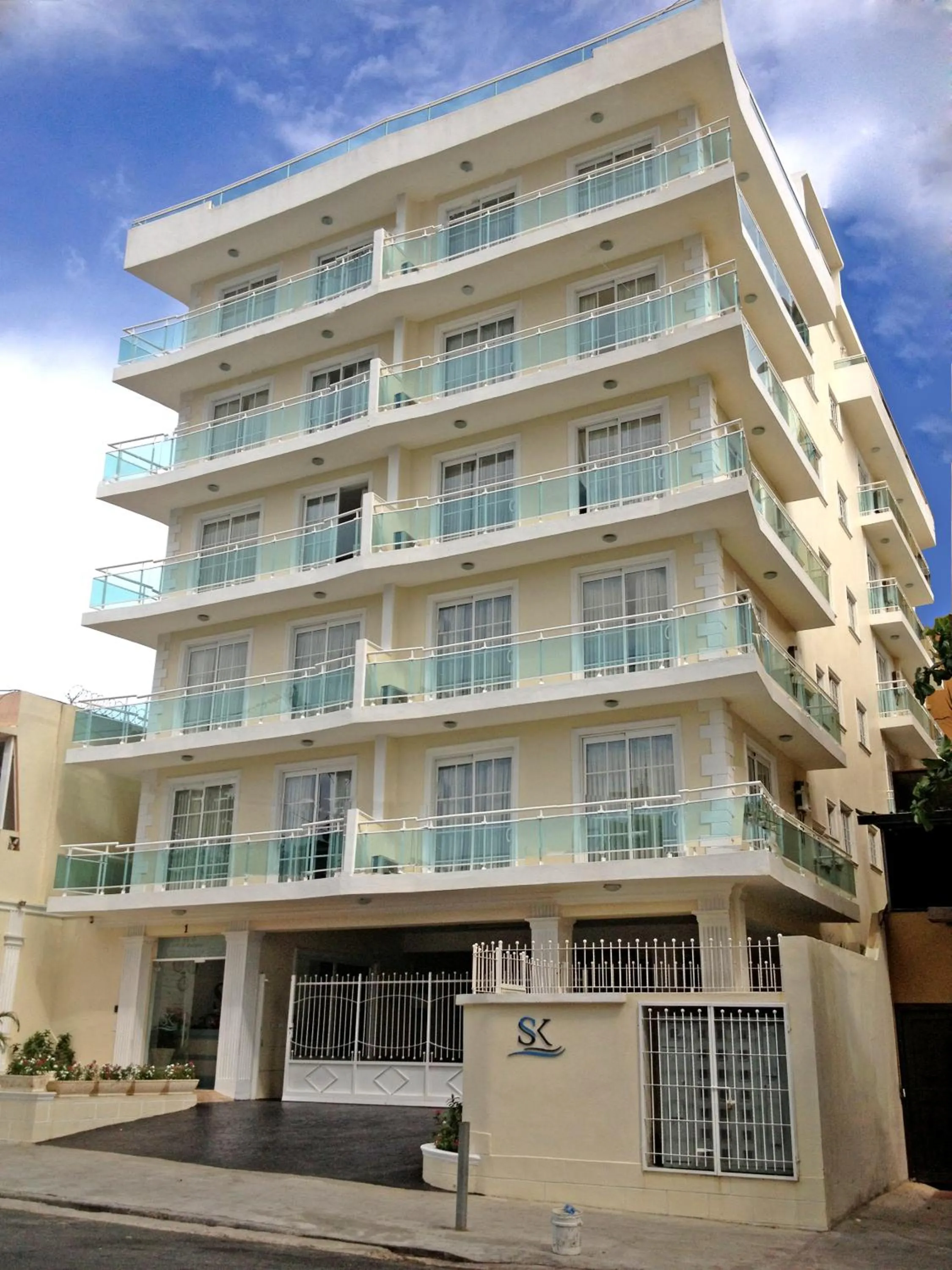 Property building in Hotel Shakey