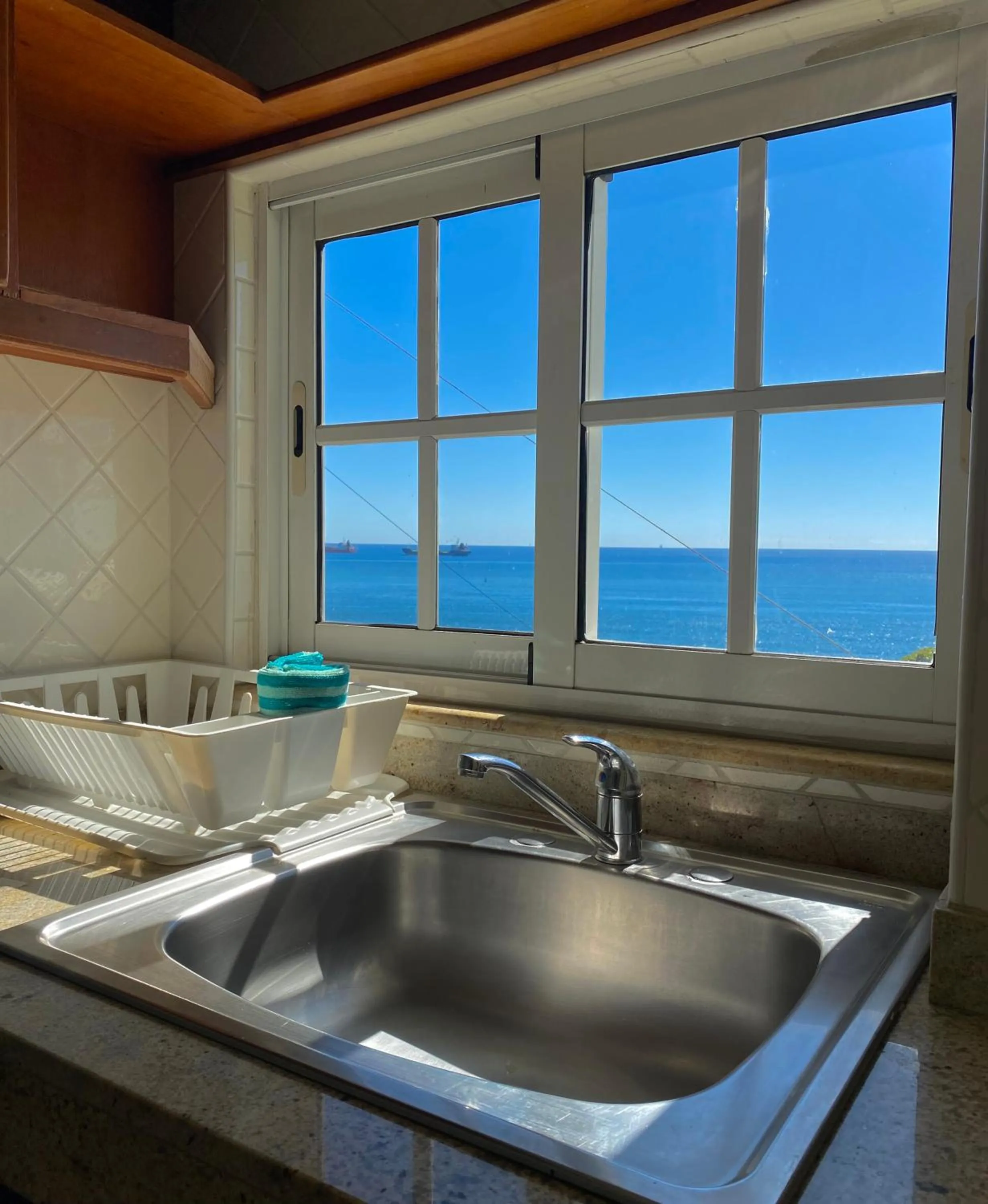 Kitchen or kitchenette in Hotel Shakey