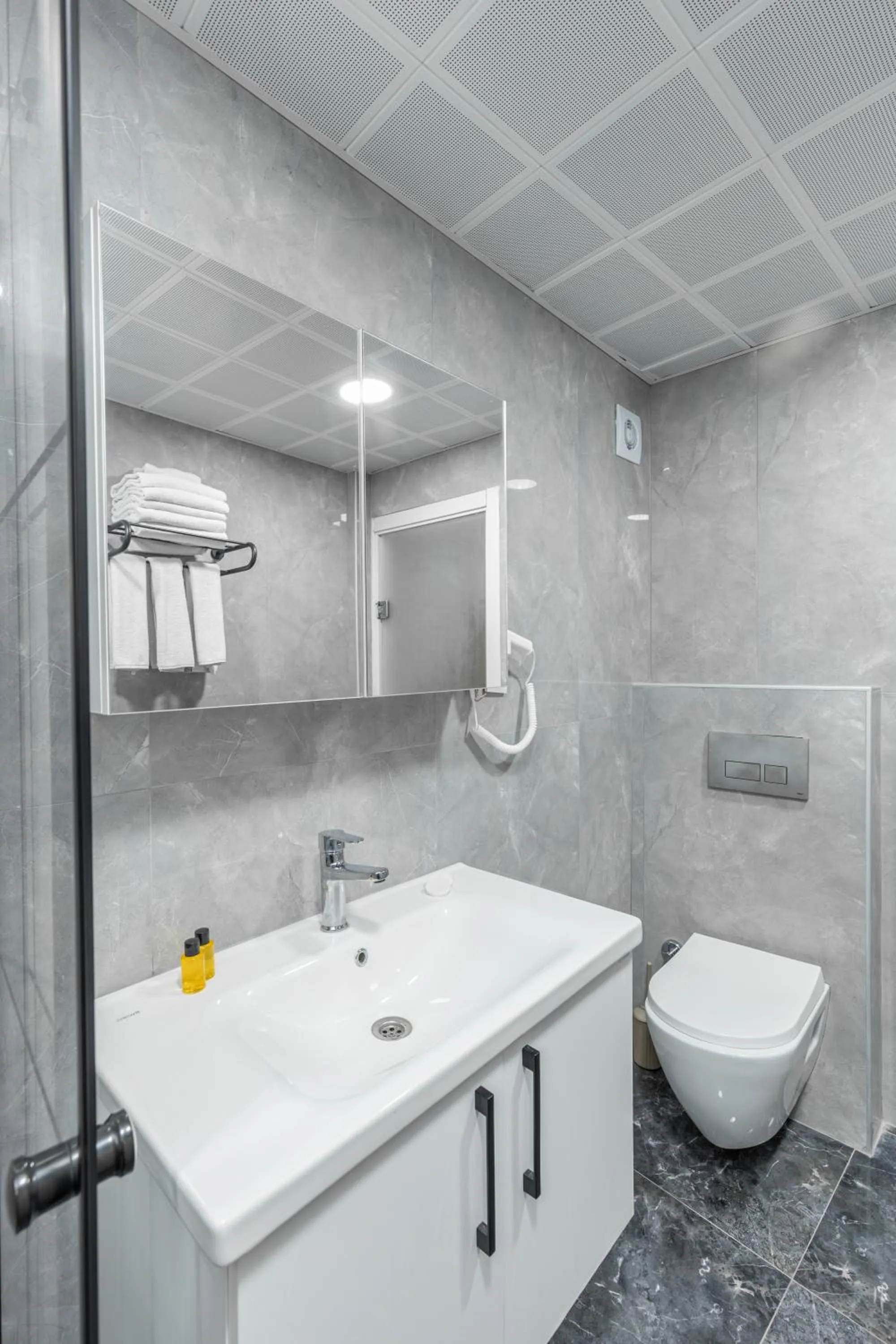 Bathroom in Sirkeci Grand Family Hotel & SPA