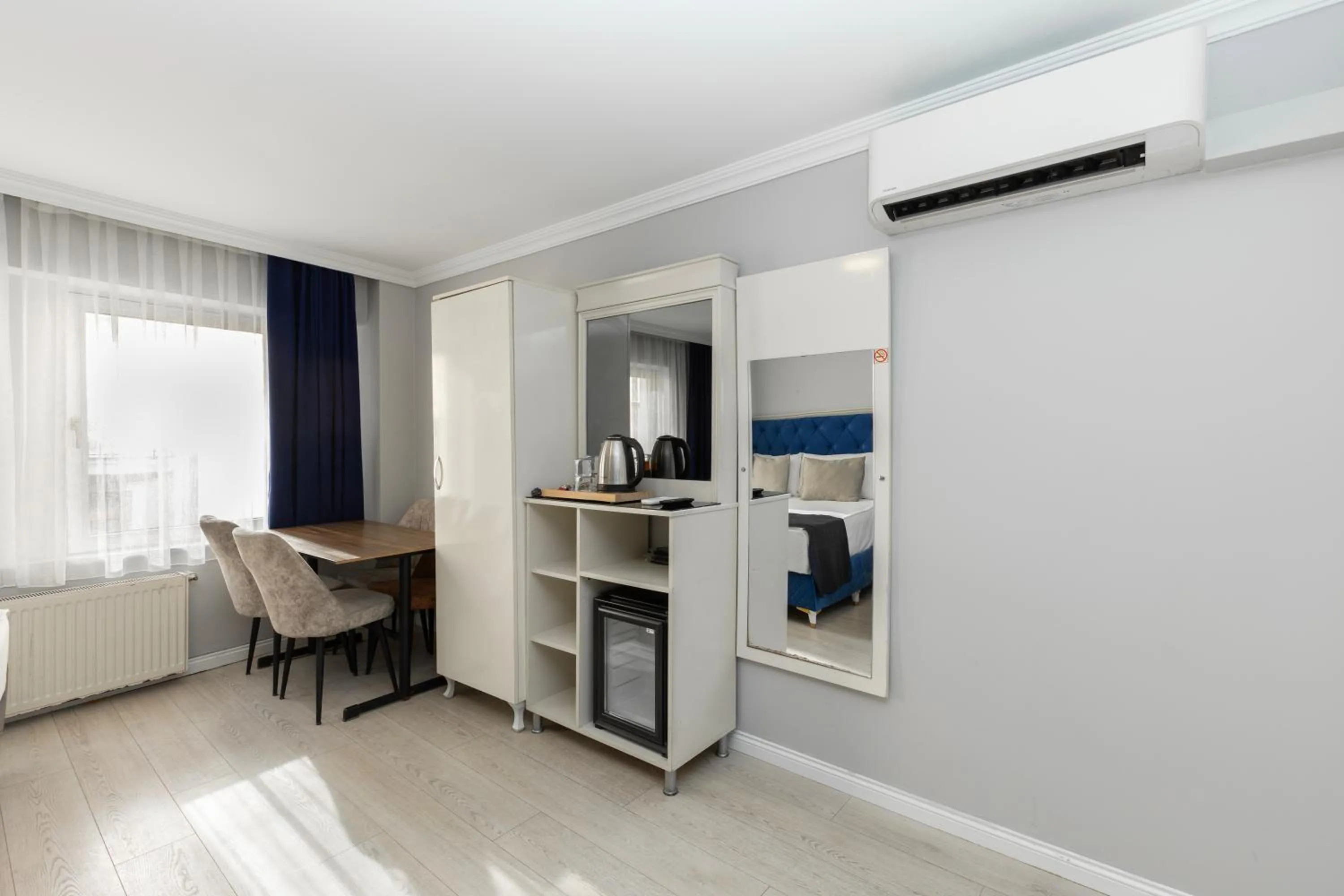 Photo of the whole room in Sirkeci Grand Family Hotel & SPA