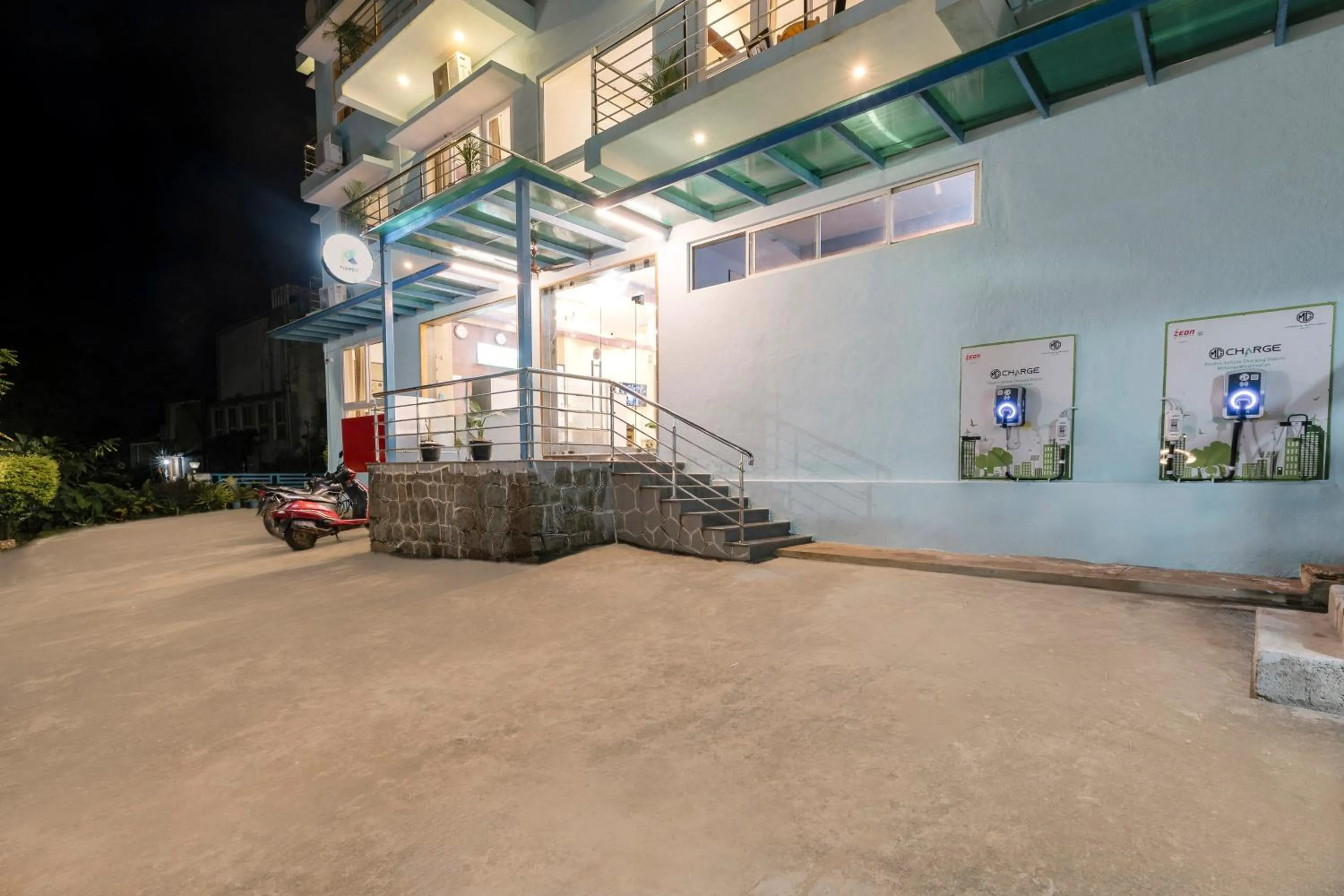 Parking in Treebo SNS Grand Inn With Swimming Pool