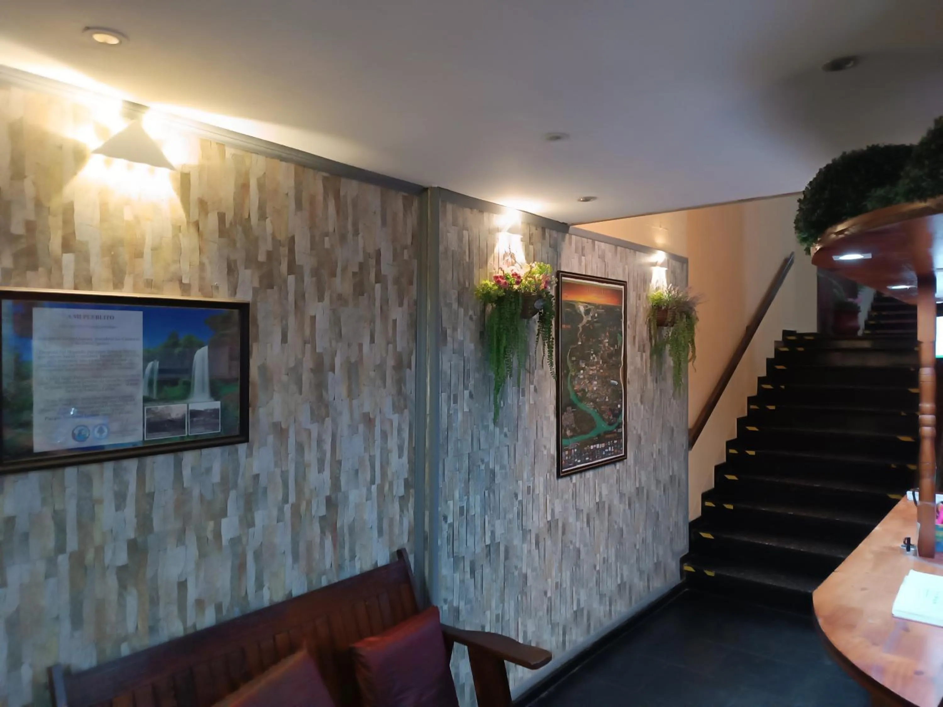 Restaurant/places to eat in Hotel La Gran Manzana