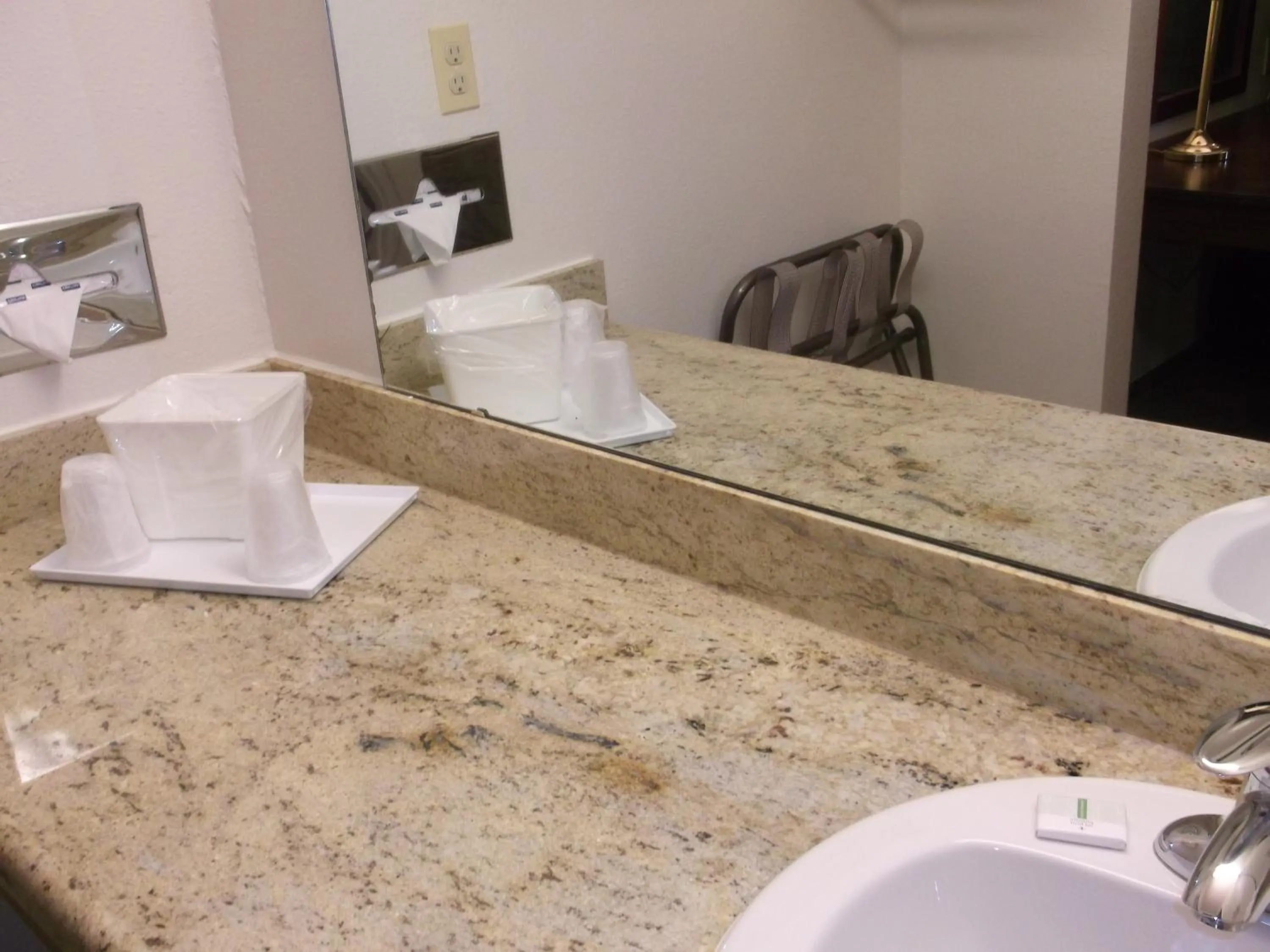 Bathroom in Sunrise Inn