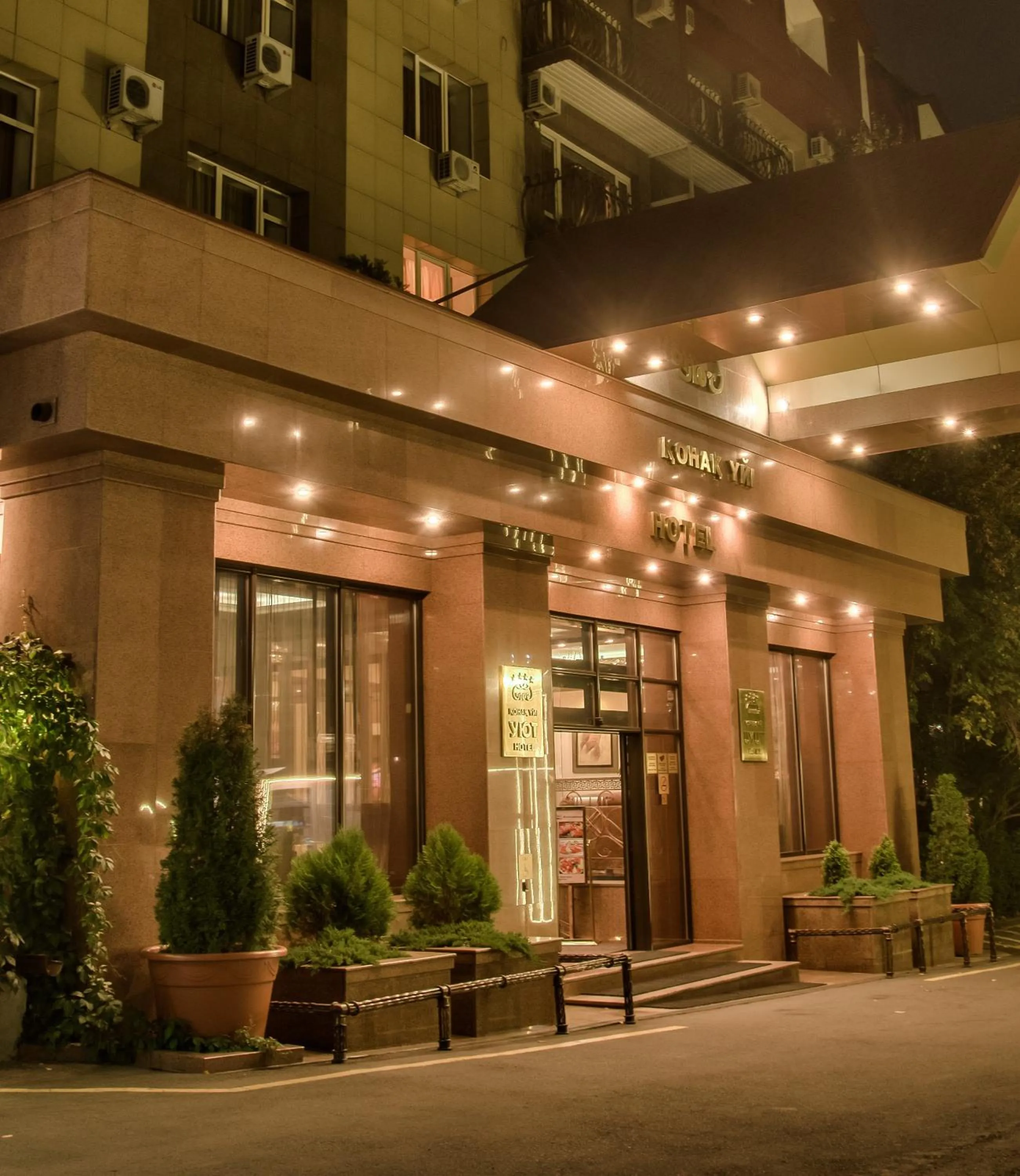 Facade/entrance in Hotel Uyut Almaty