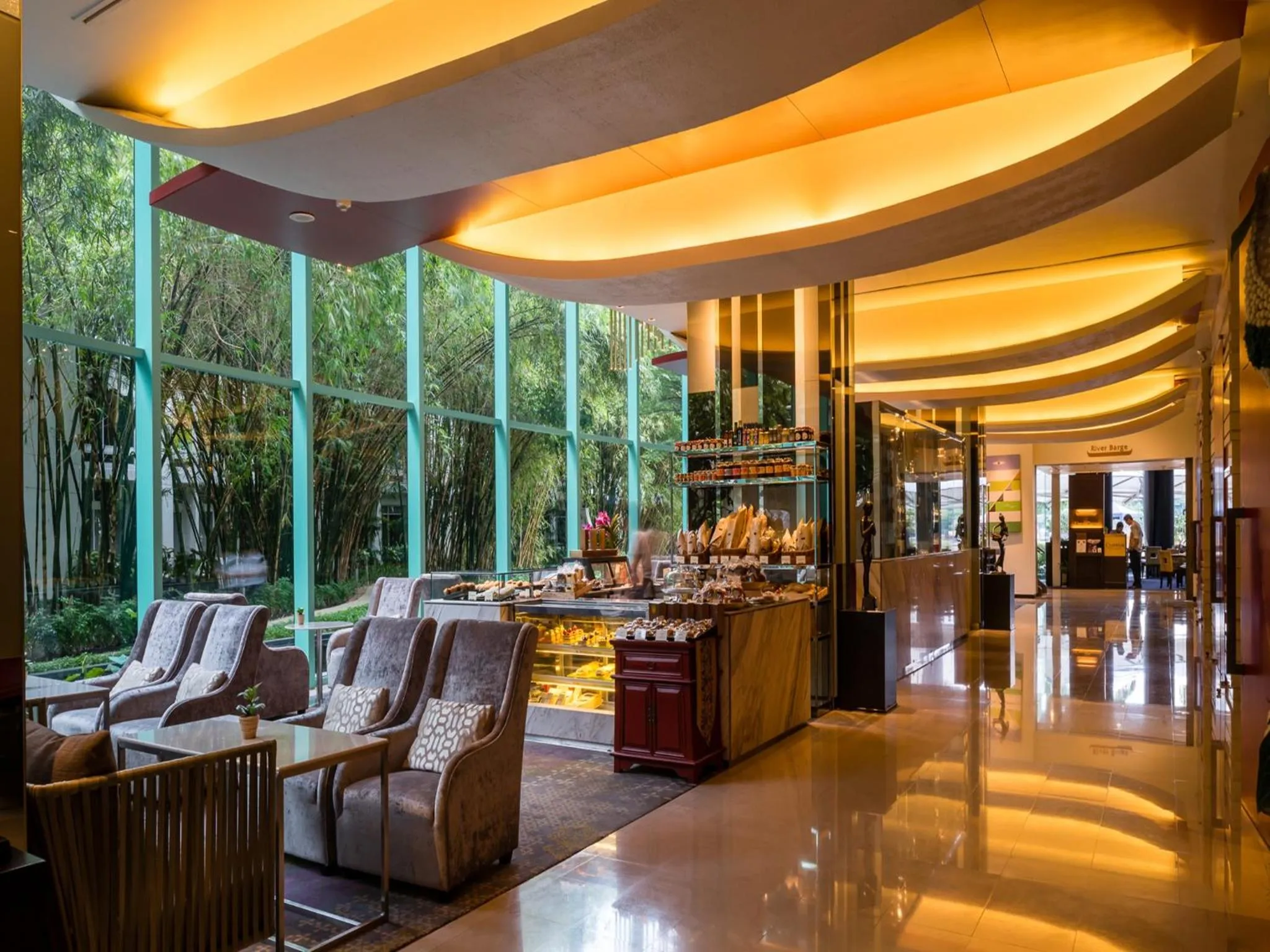 Restaurant/places to eat in Chatrium Hotel Riverside Bangkok