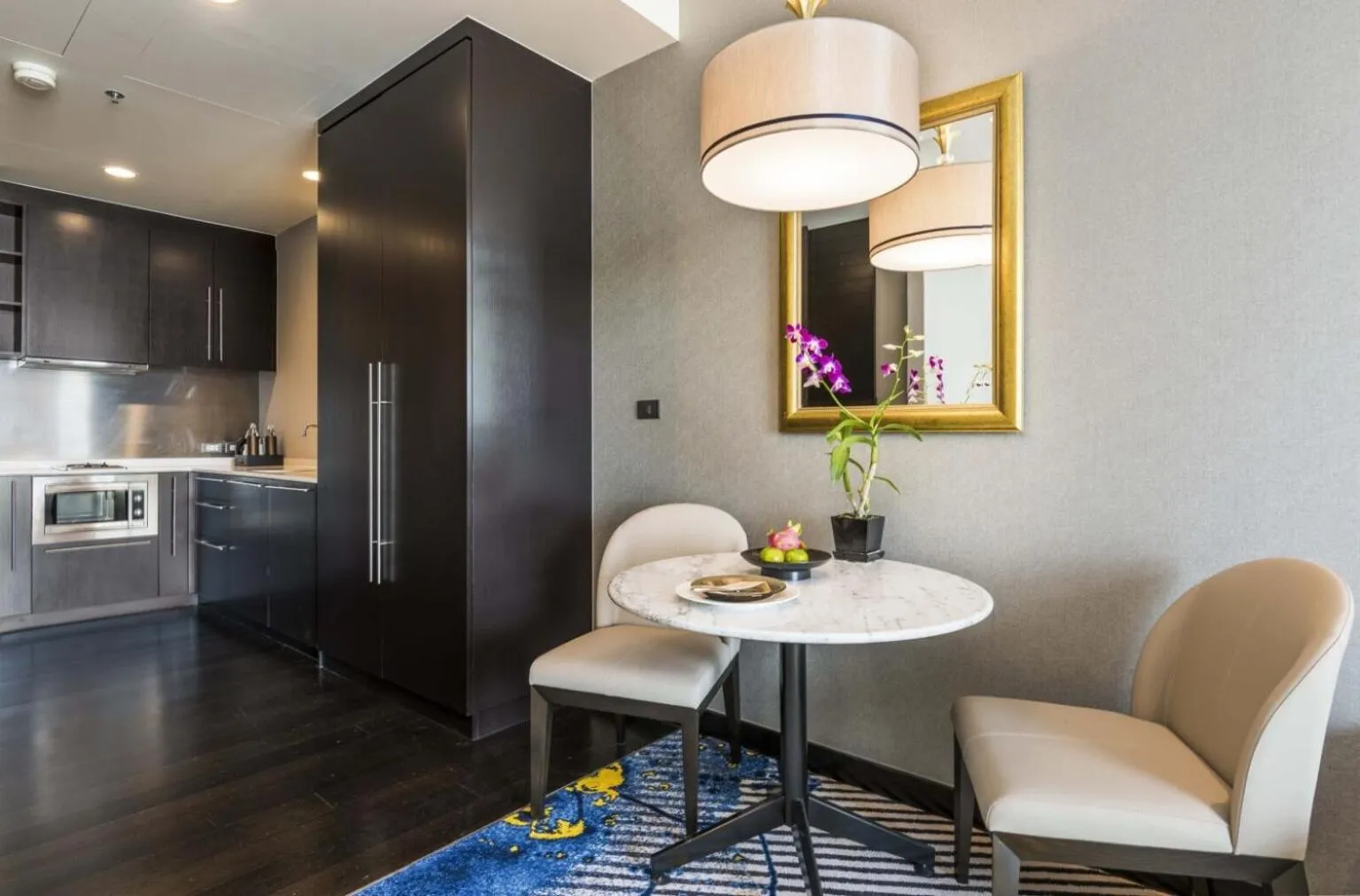 Kitchen or kitchenette in Chatrium Hotel Riverside Bangkok