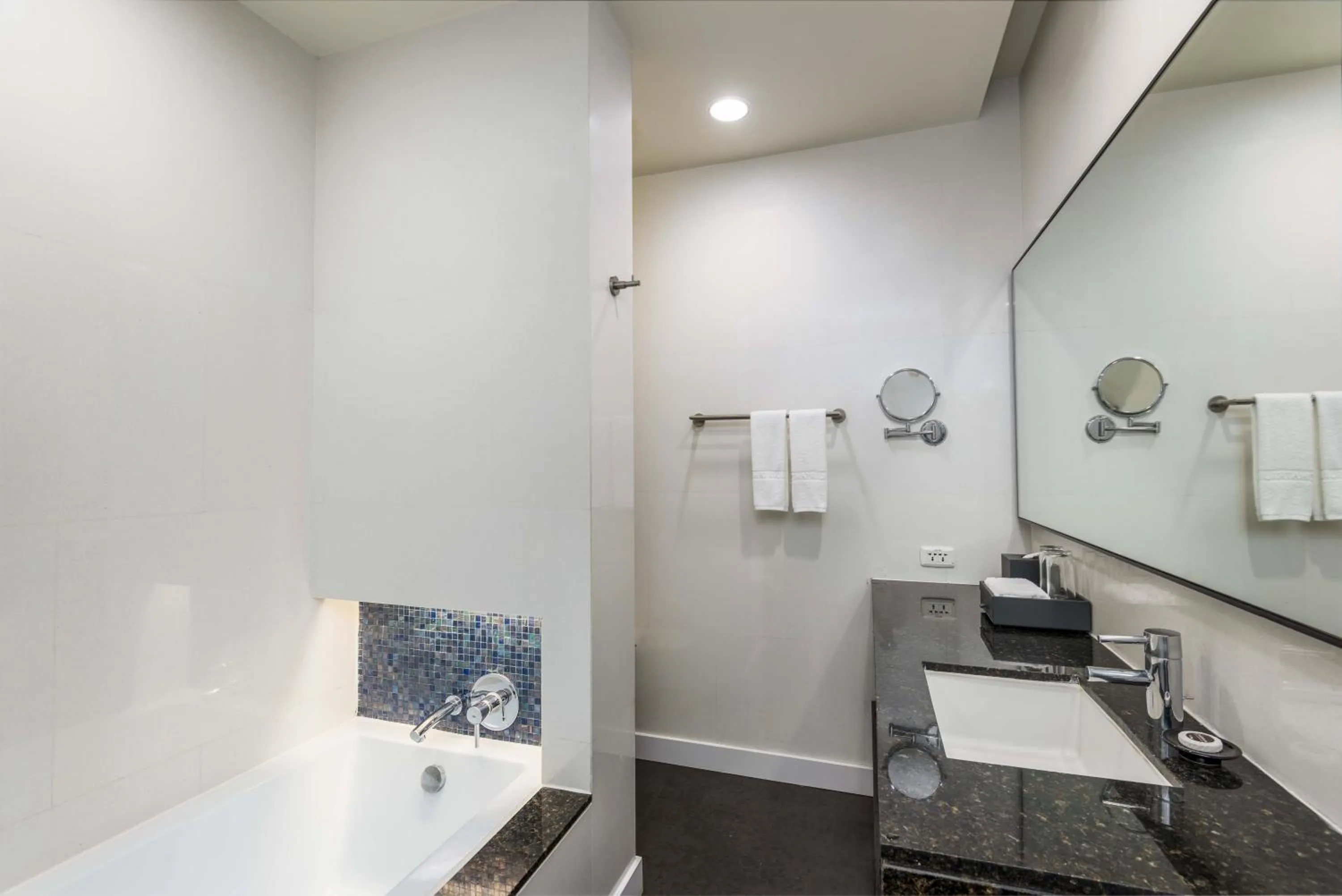 Bathroom in Chatrium Hotel Riverside Bangkok