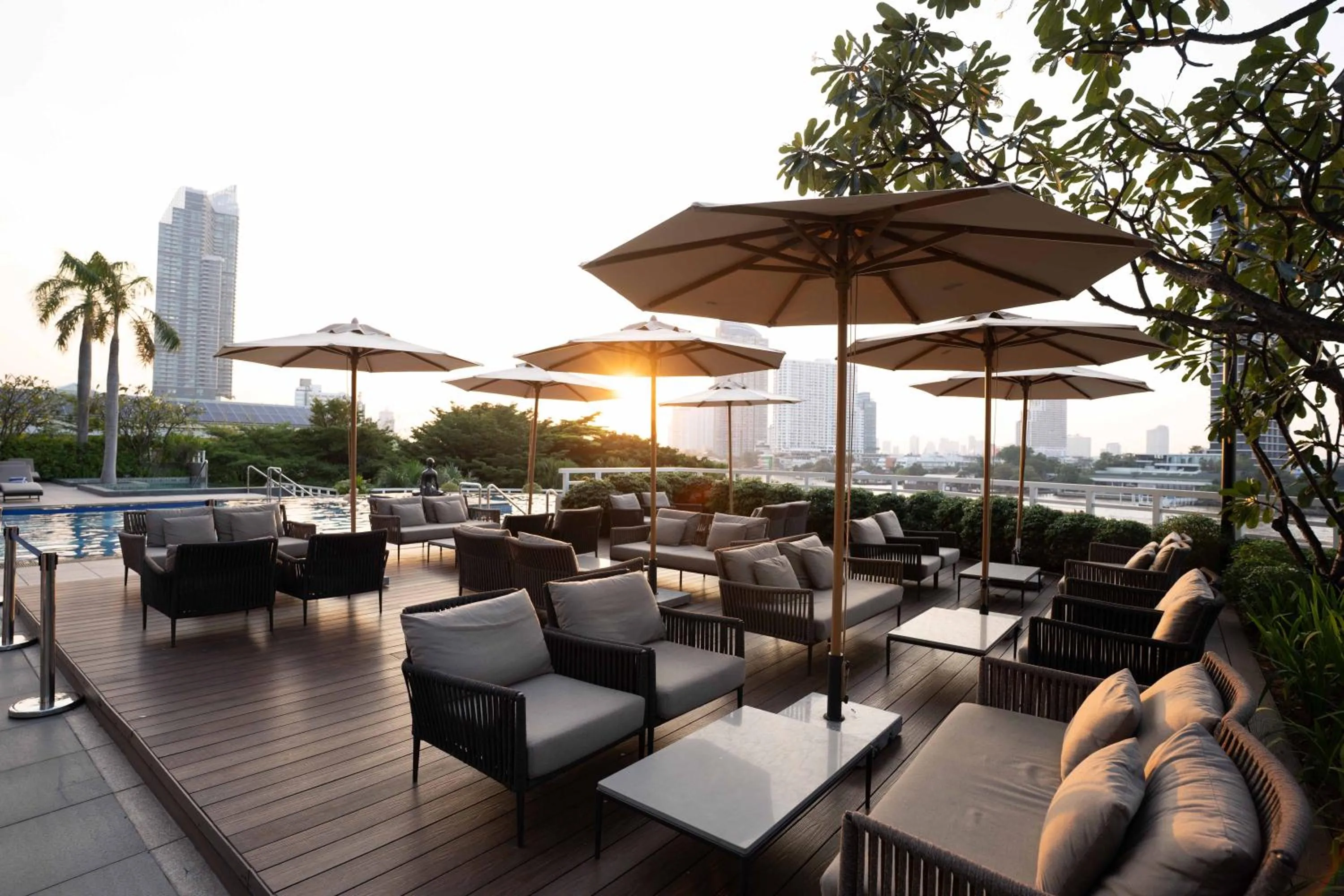 Swimming pool in Chatrium Hotel Riverside Bangkok