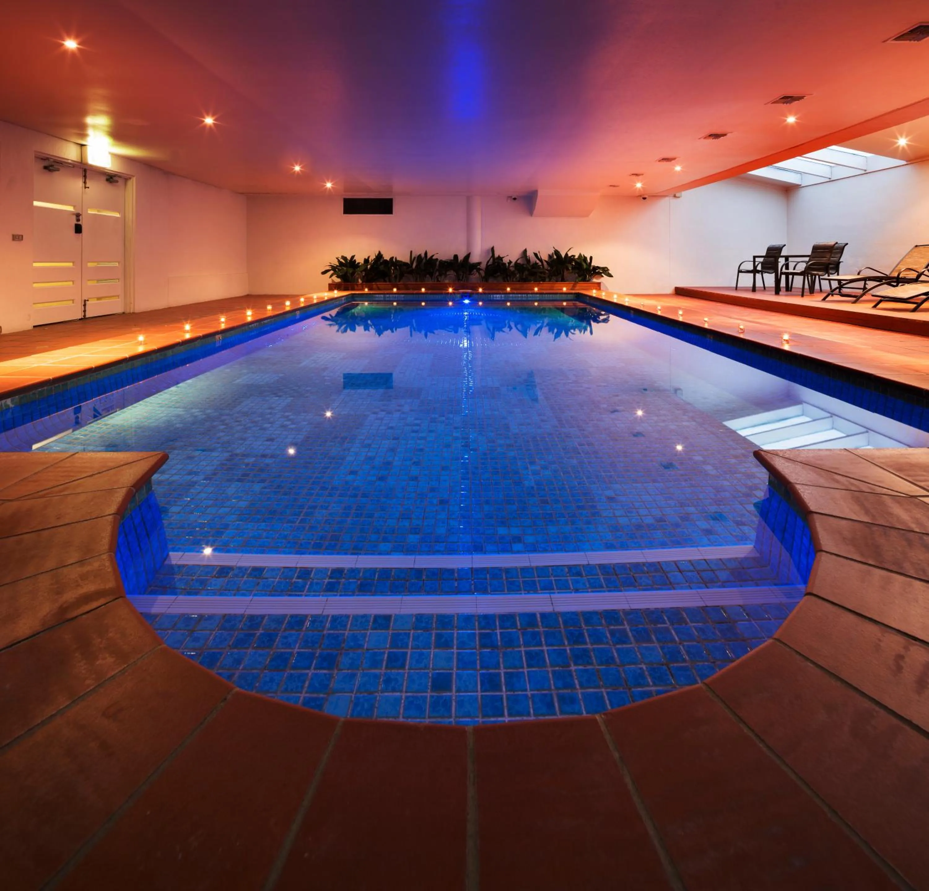 Swimming pool in Canberra Parklands Central Apartment Hotel Official