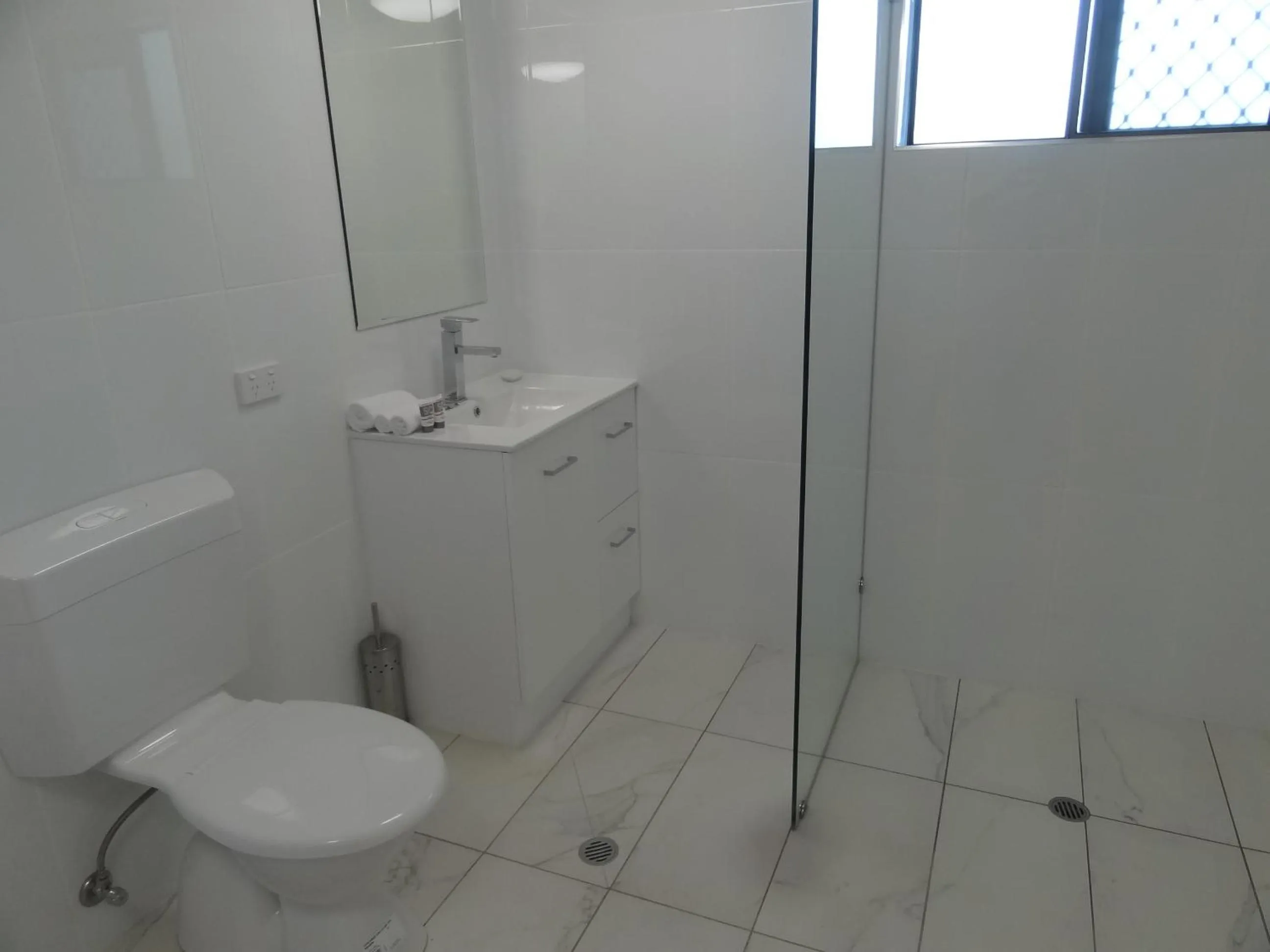 Bathroom in The Gums Anchorage