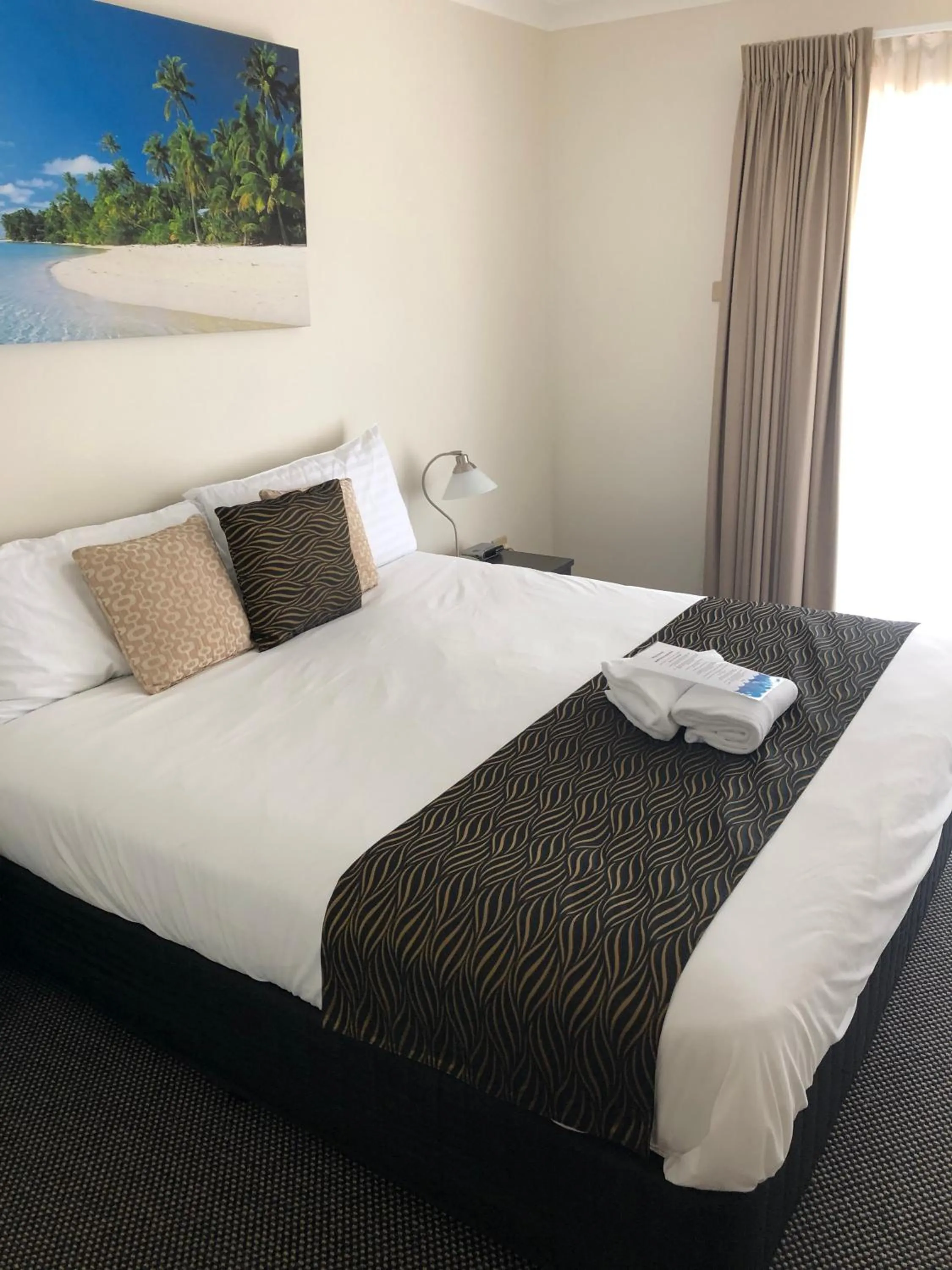 Bedroom, Bed in Beaches Serviced Apartments