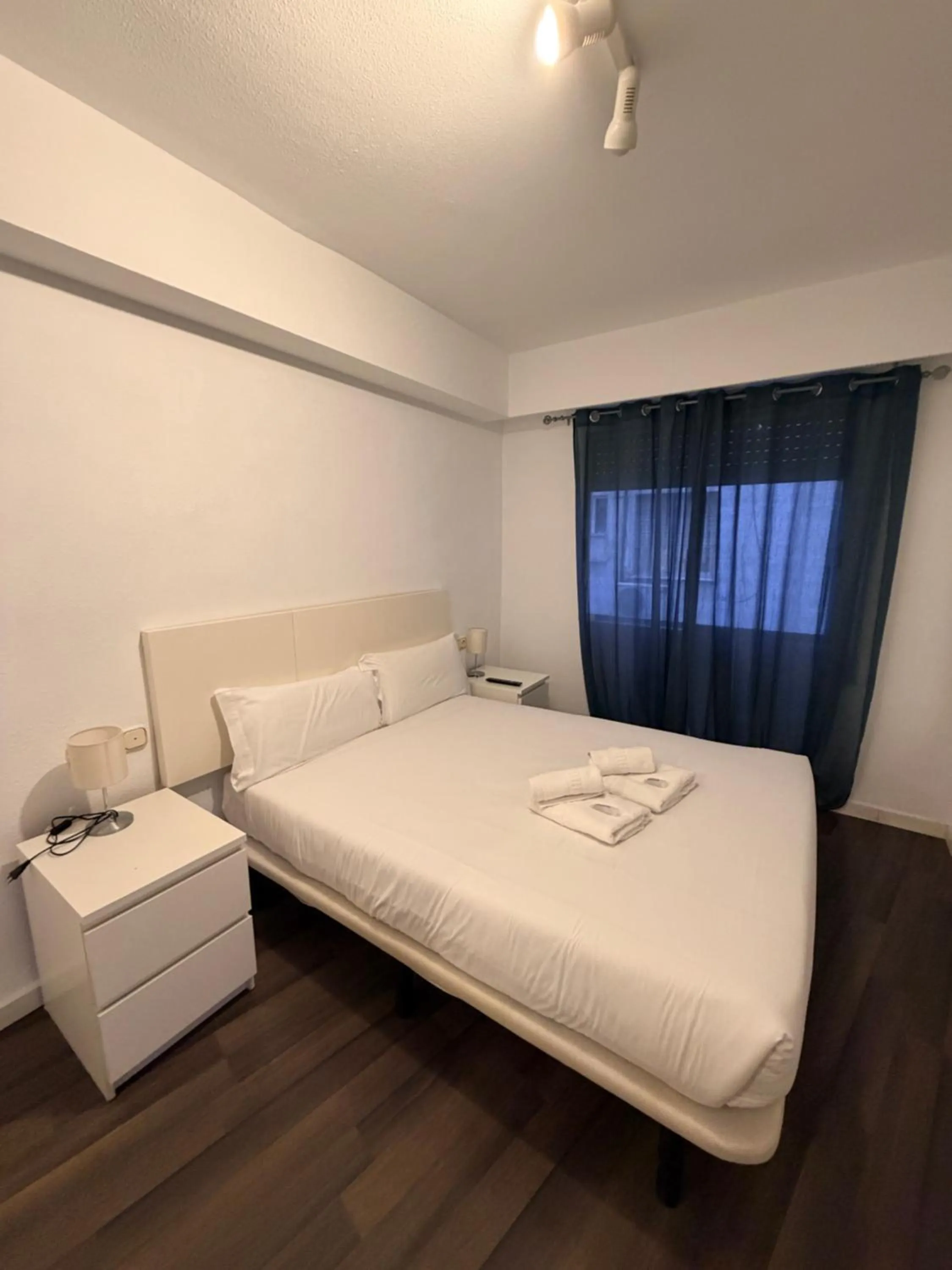 Bedroom, Bed in Zerka Centro