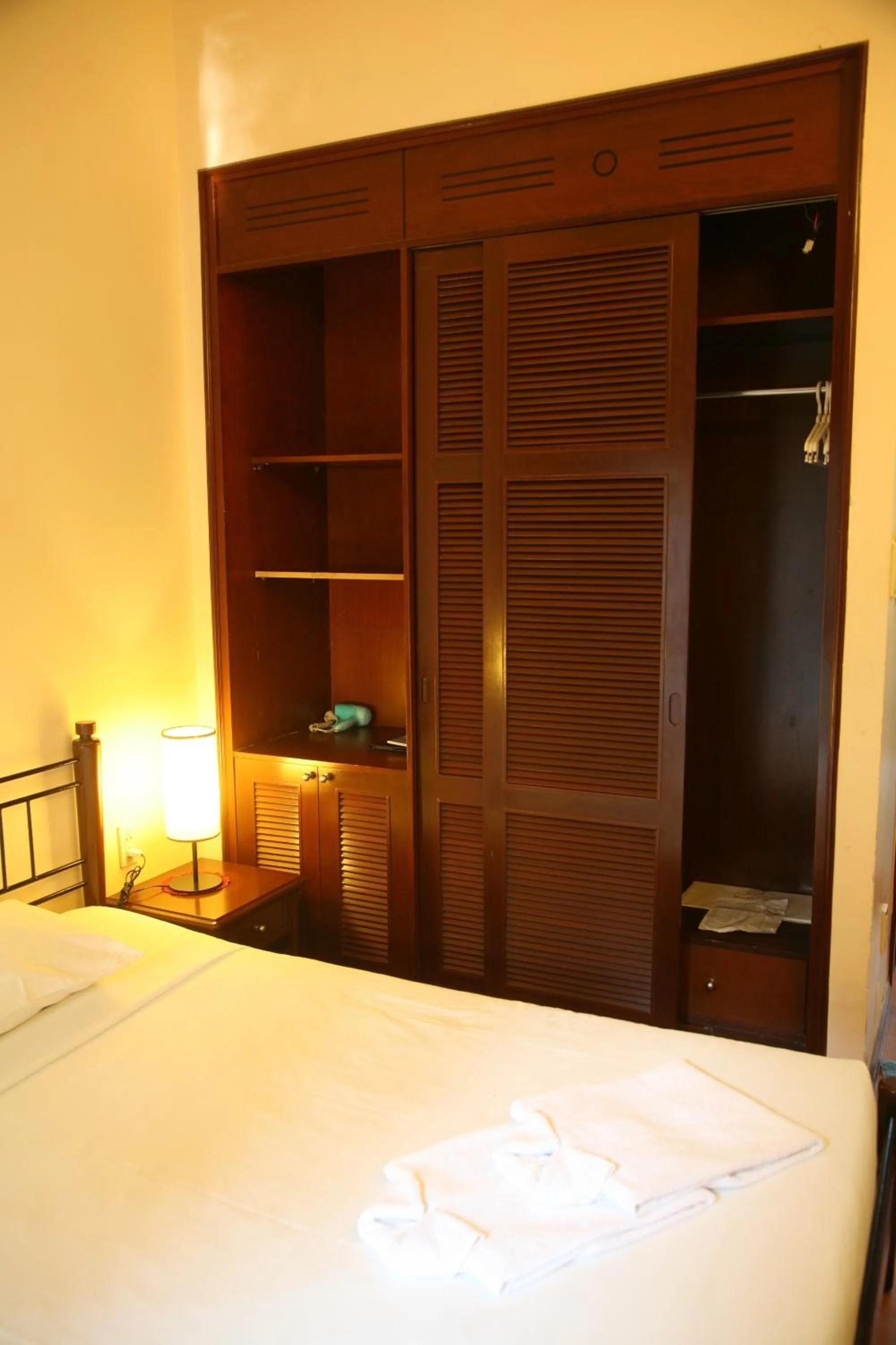 Bedroom, Bed in Mui Ne Resort