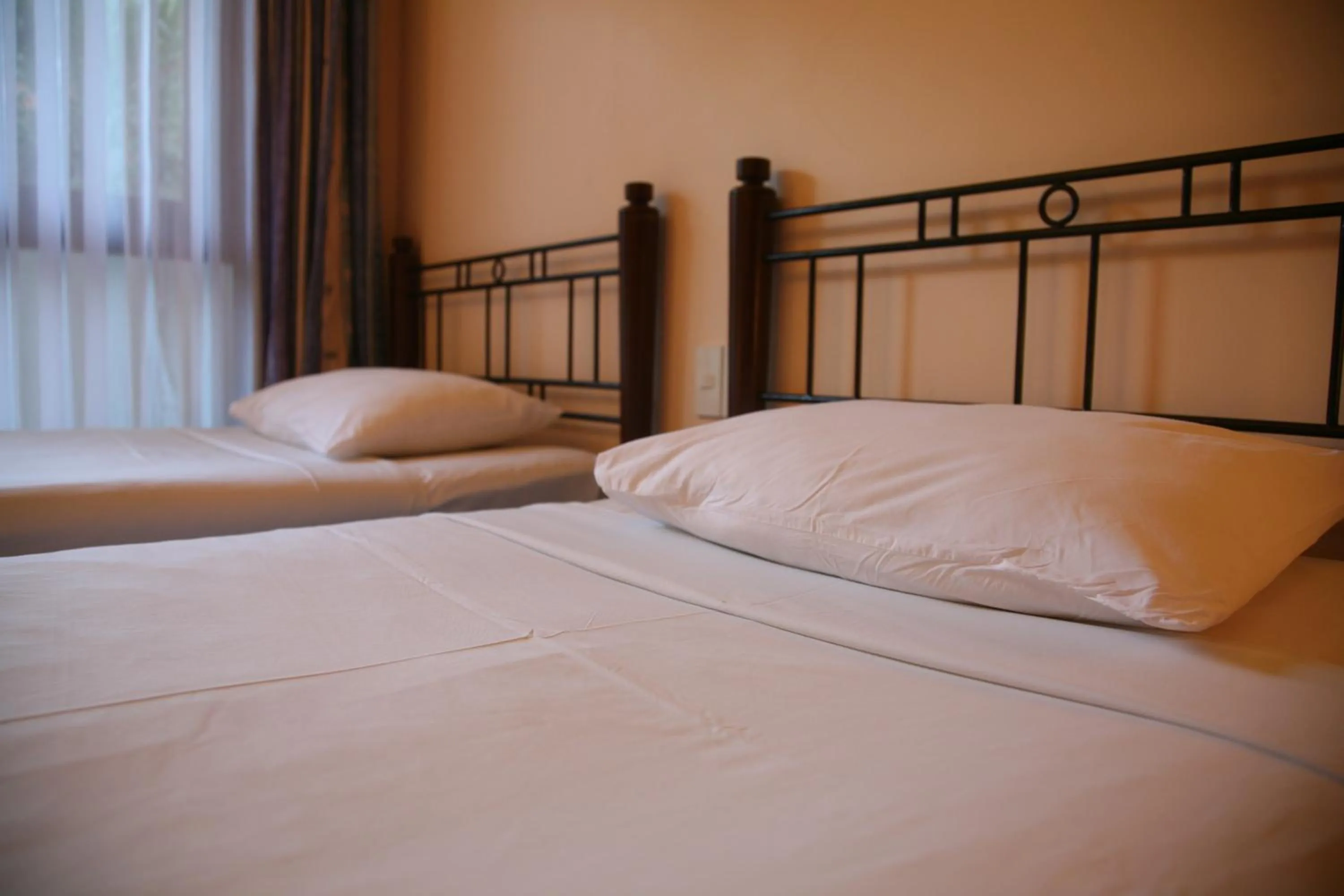 Bedroom, Bed in Mui Ne Resort