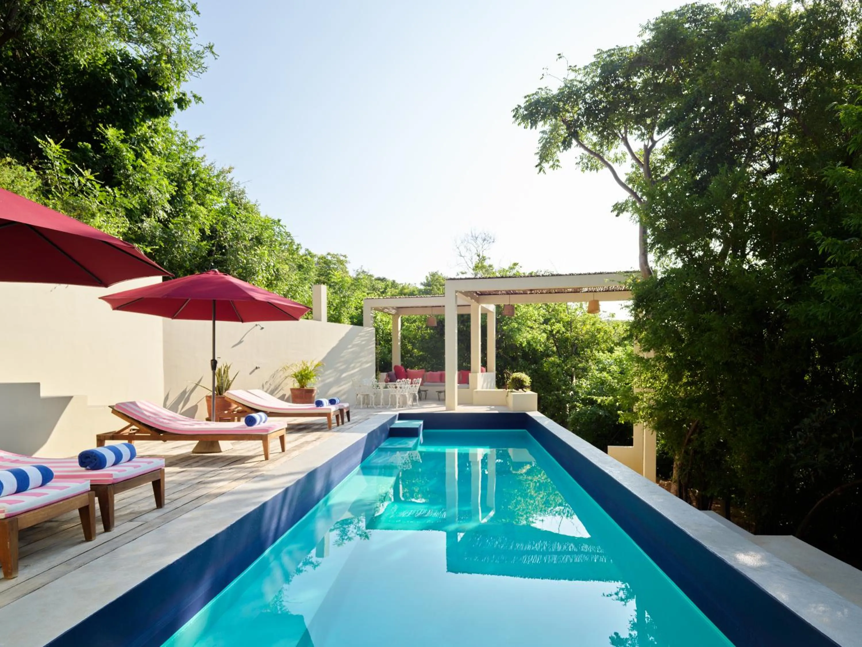 Swimming pool in Cocolia Hotel