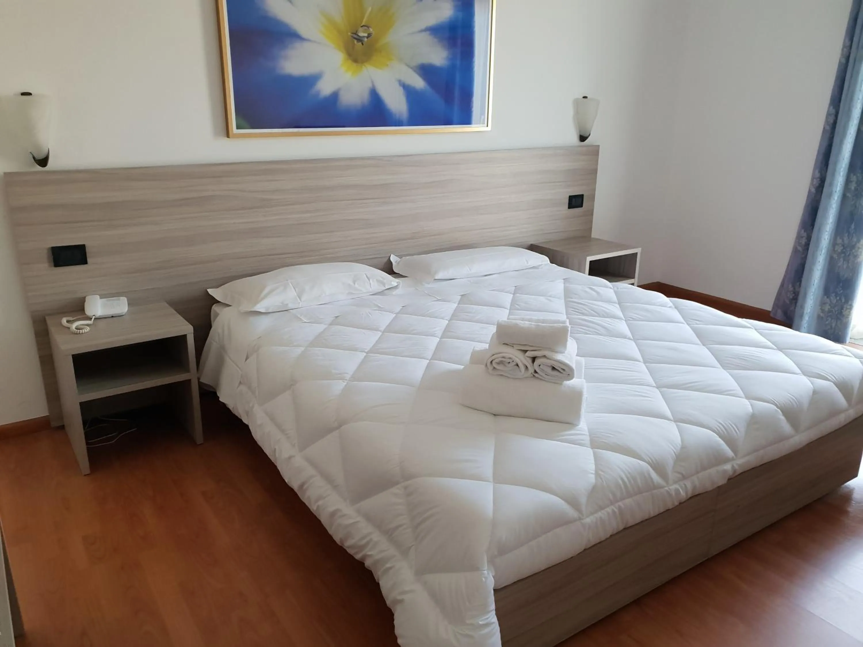 Bedroom, Bed in Risthotel Airport