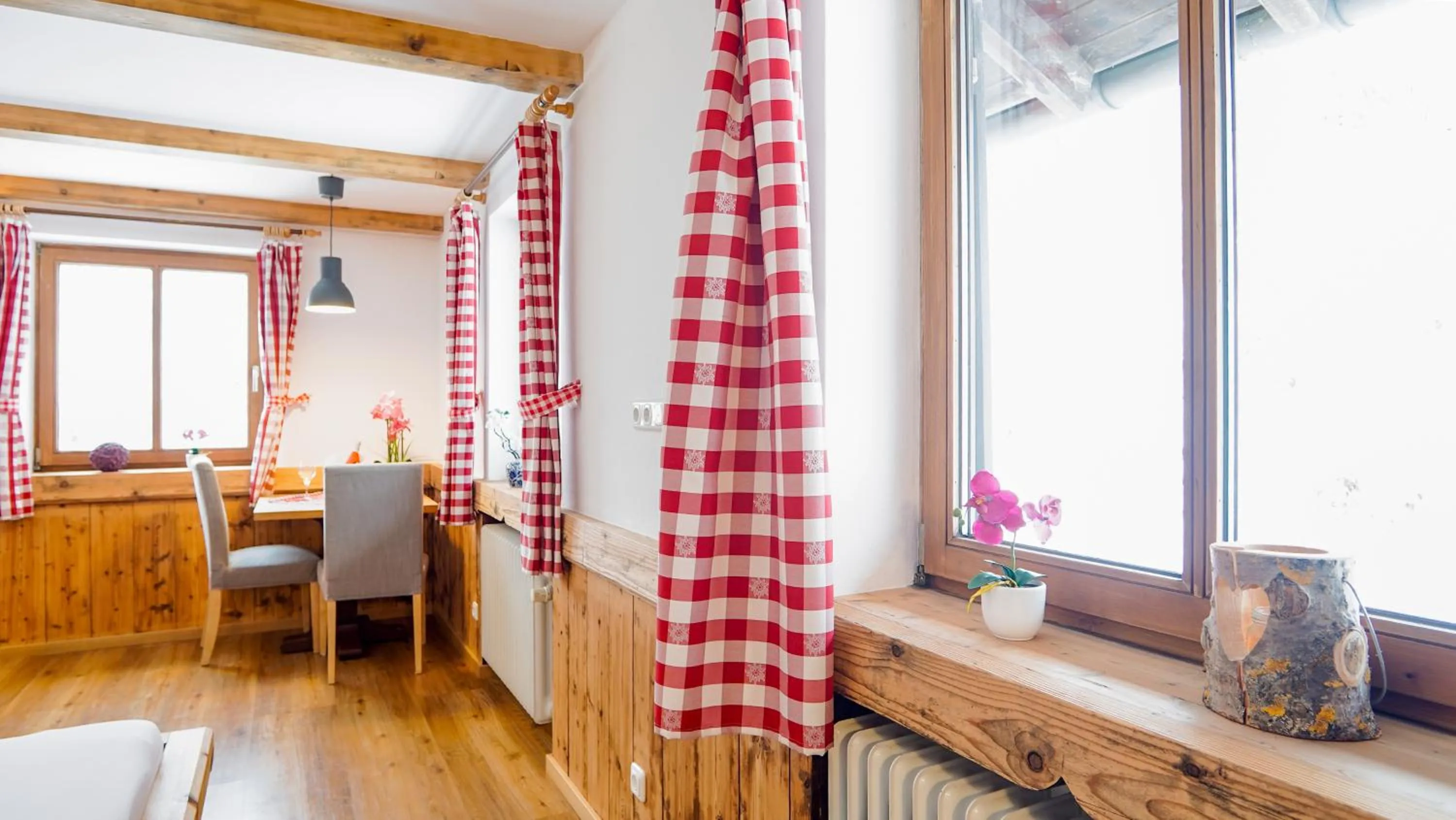 Bed in Landgasthof zum Papyrer - Erholung im Urlaubsgebiet