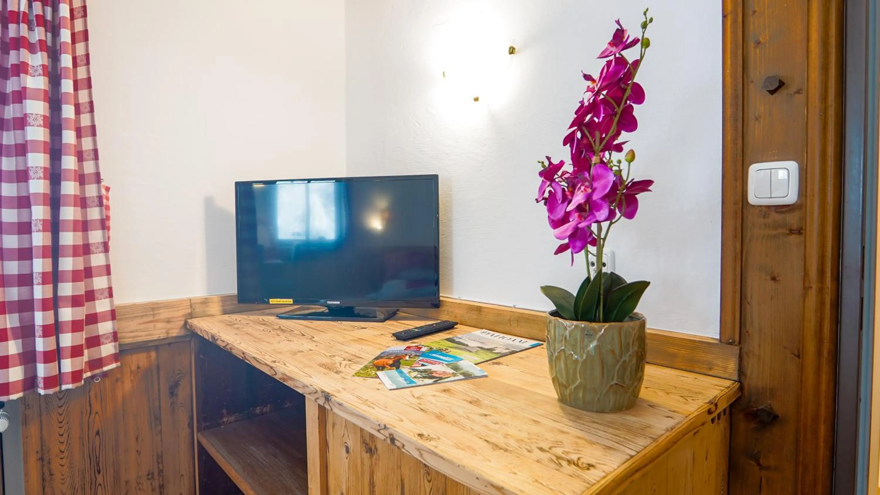 Communal lounge/ TV room in Landgasthof zum Papyrer - Erholung im Urlaubsgebiet