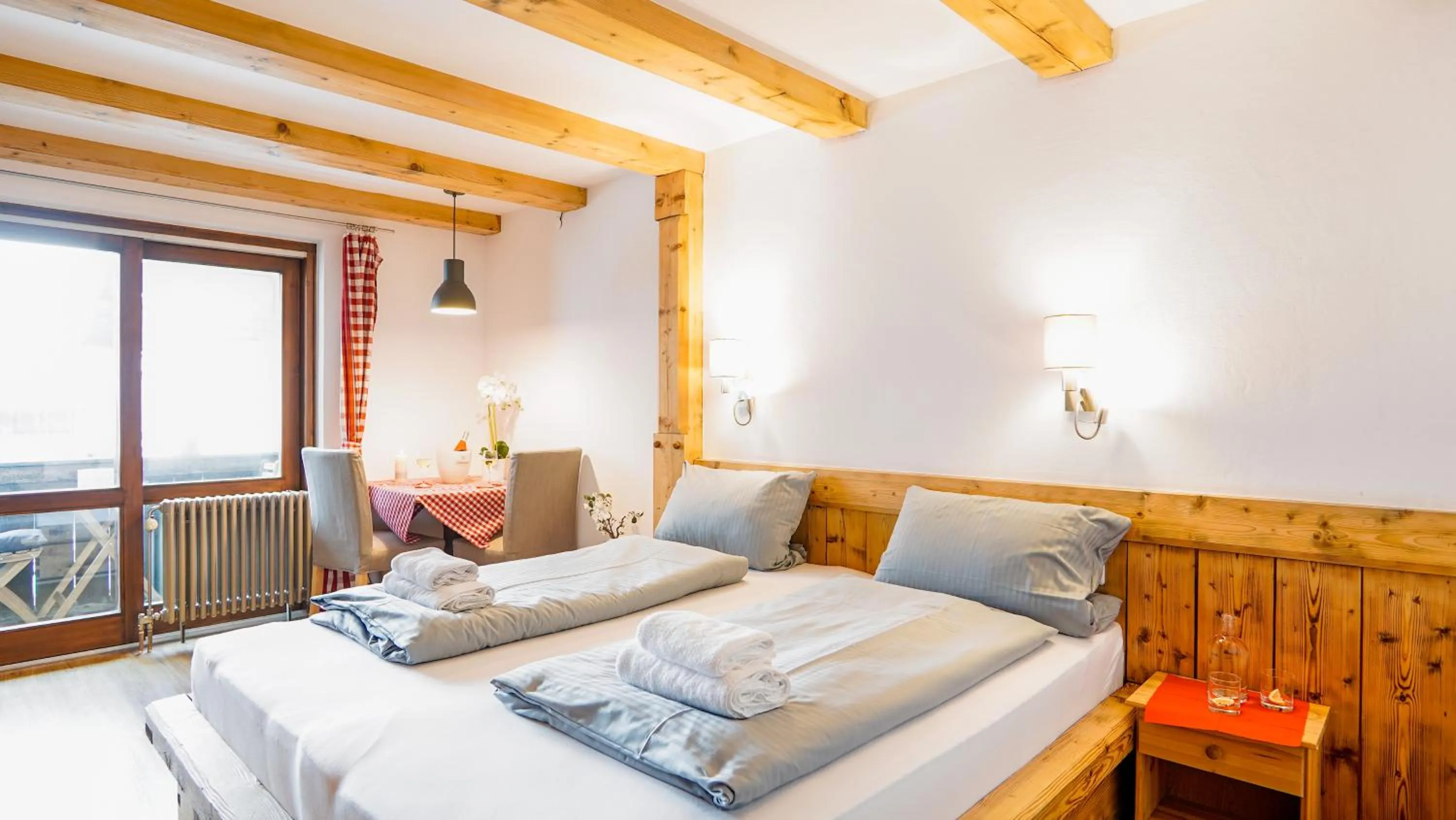 Bed in Landgasthof zum Papyrer - Erholung im Urlaubsgebiet