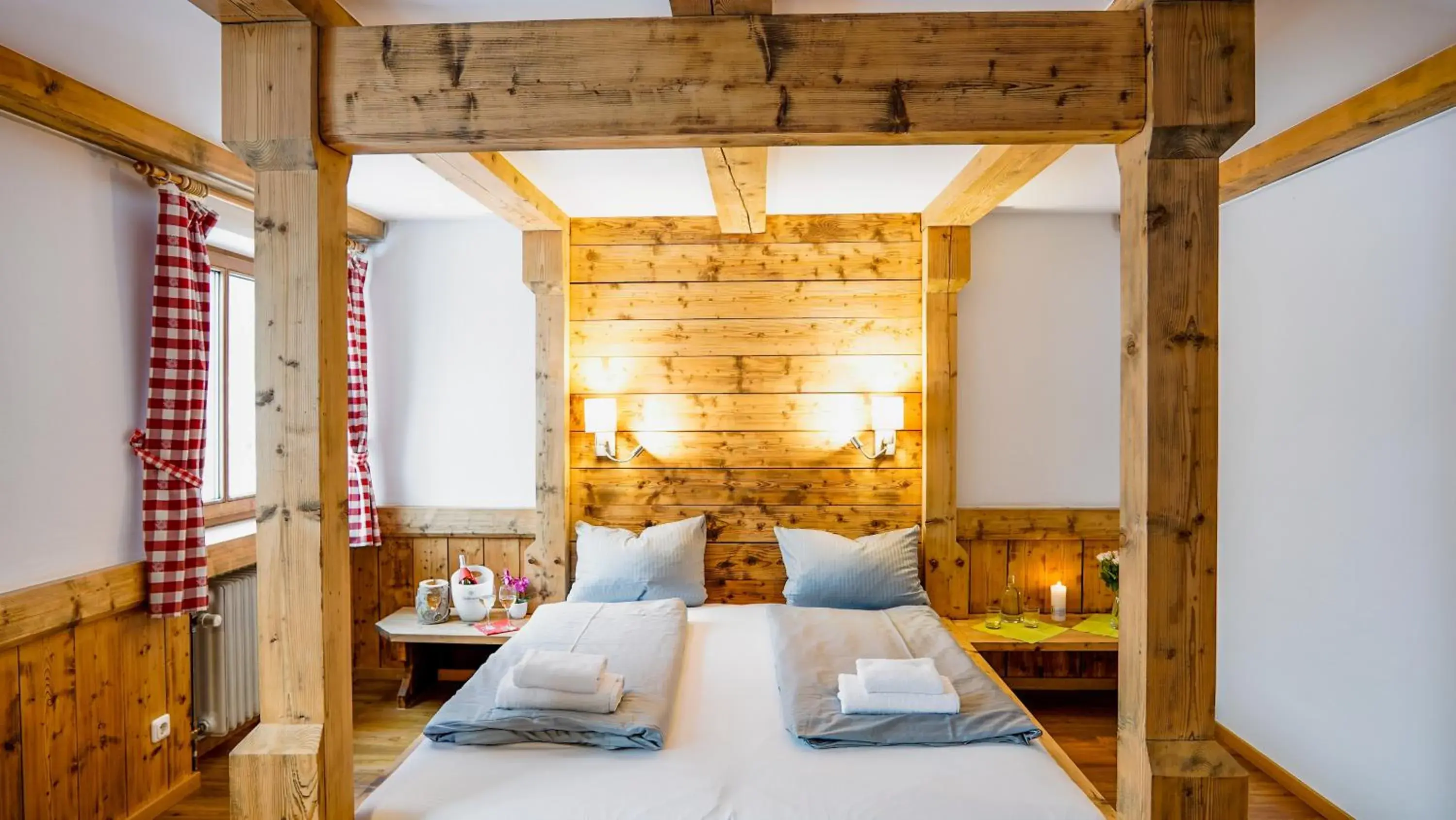 Deluxe Twin Room in Landgasthof zum Papyrer - Erholung im Urlaubsgebiet Deluxe Twin Room in Landgasthof zum Papyrer - Erholung im Urlaubsgebiet