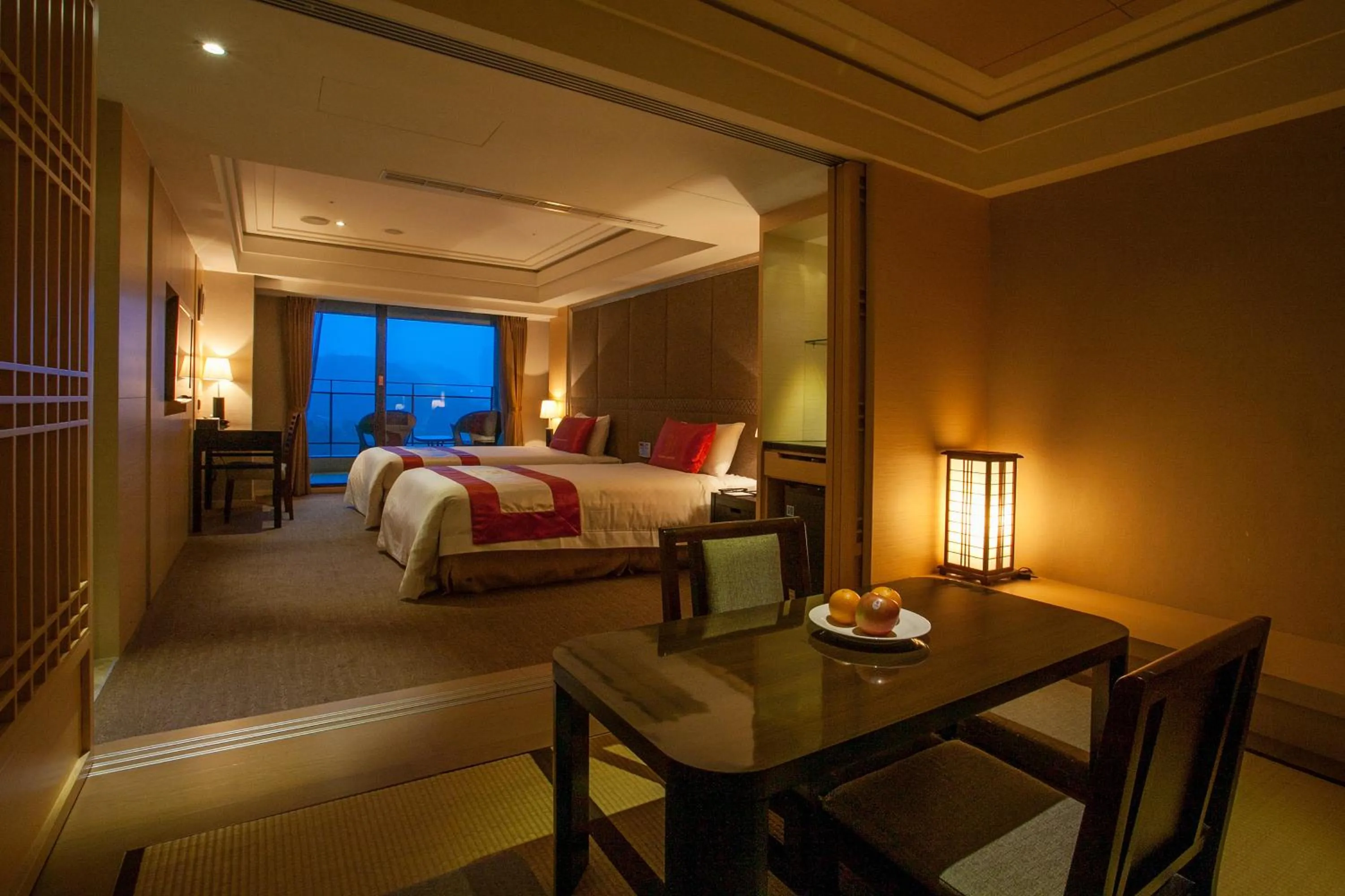 Bedroom, Bed in Sun Moon Lake Hotel