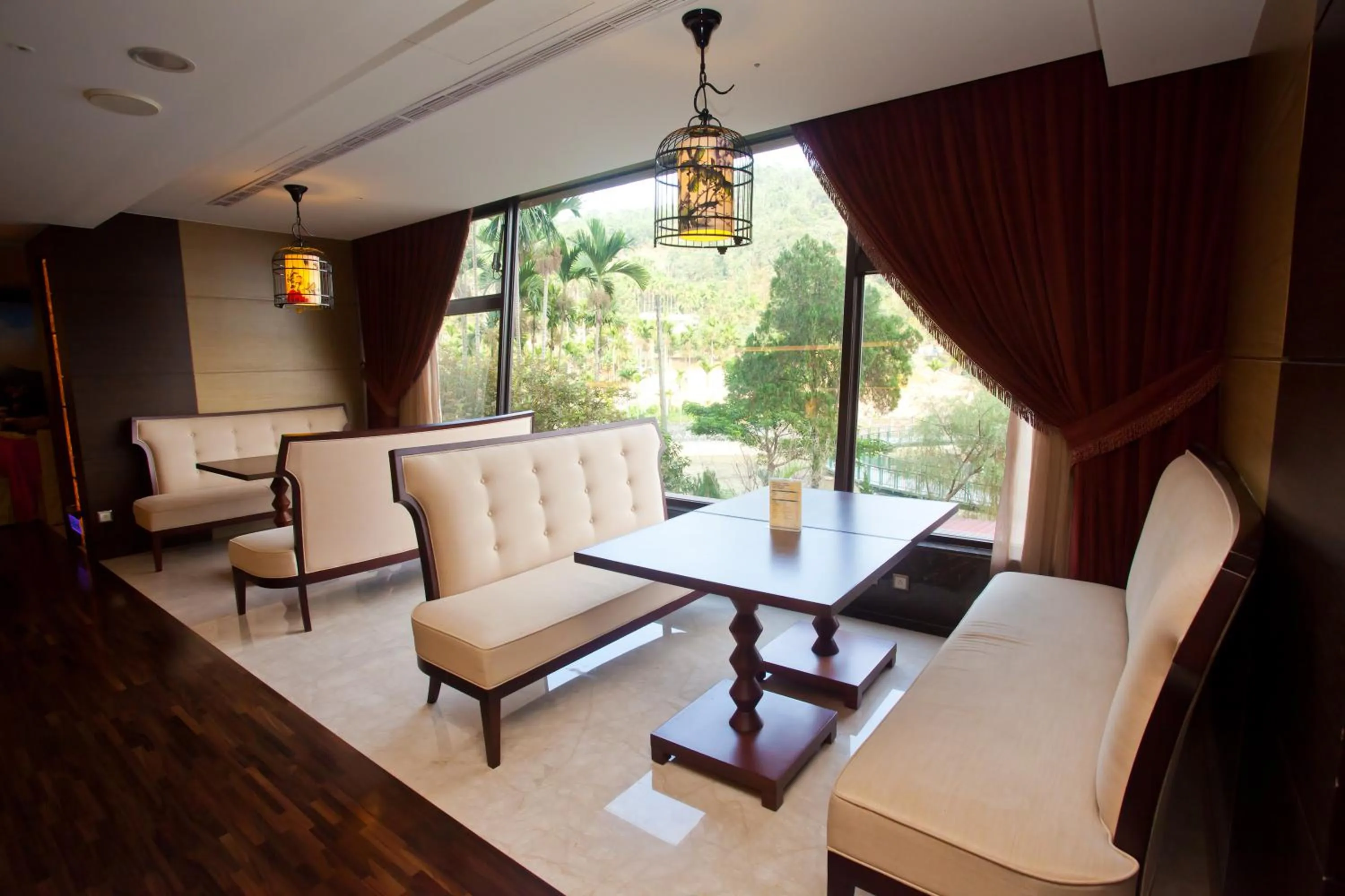 Restaurant/places to eat in Sun Moon Lake Hotel