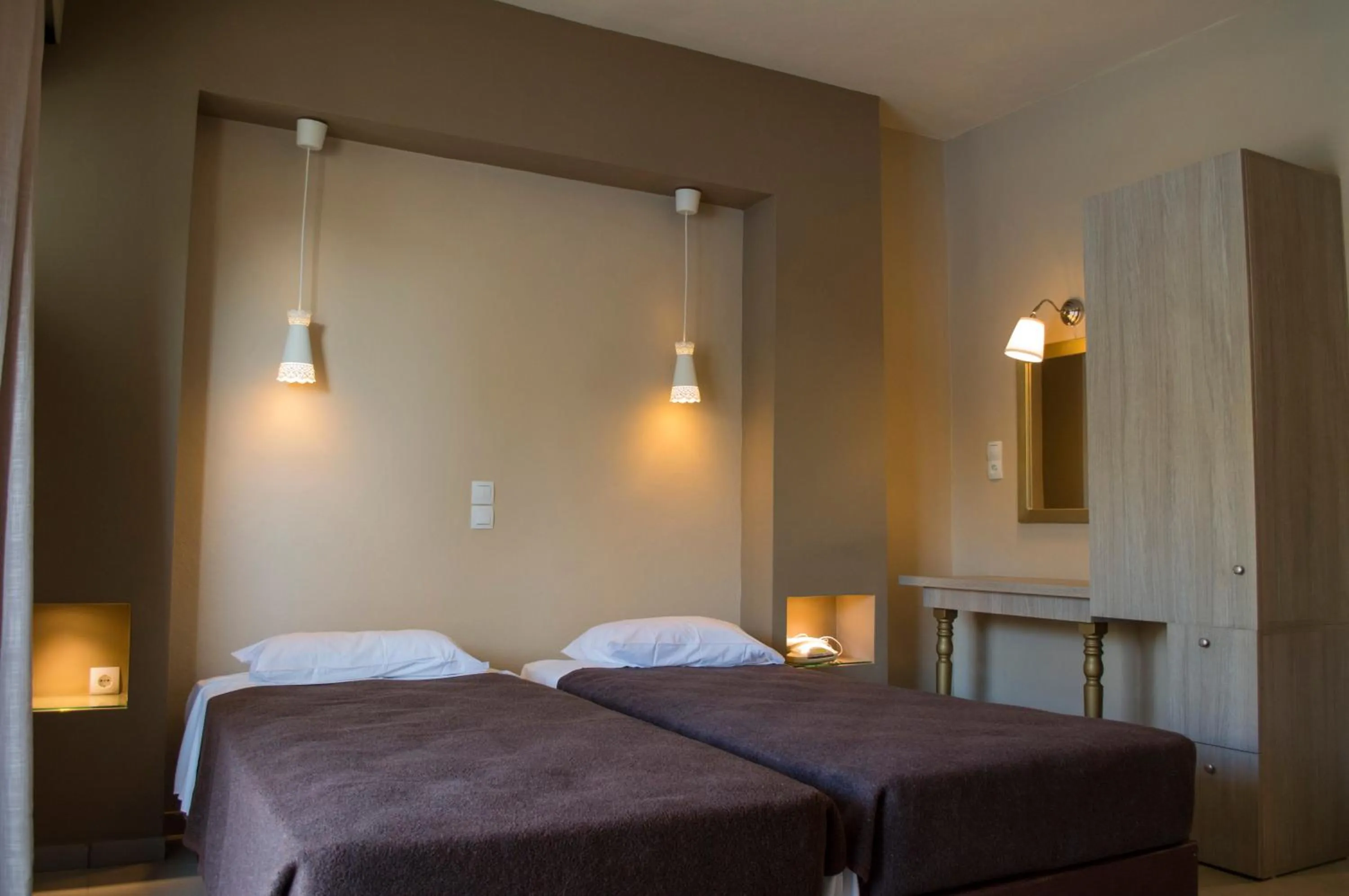 Bedroom, Bed in Nireas Hotel