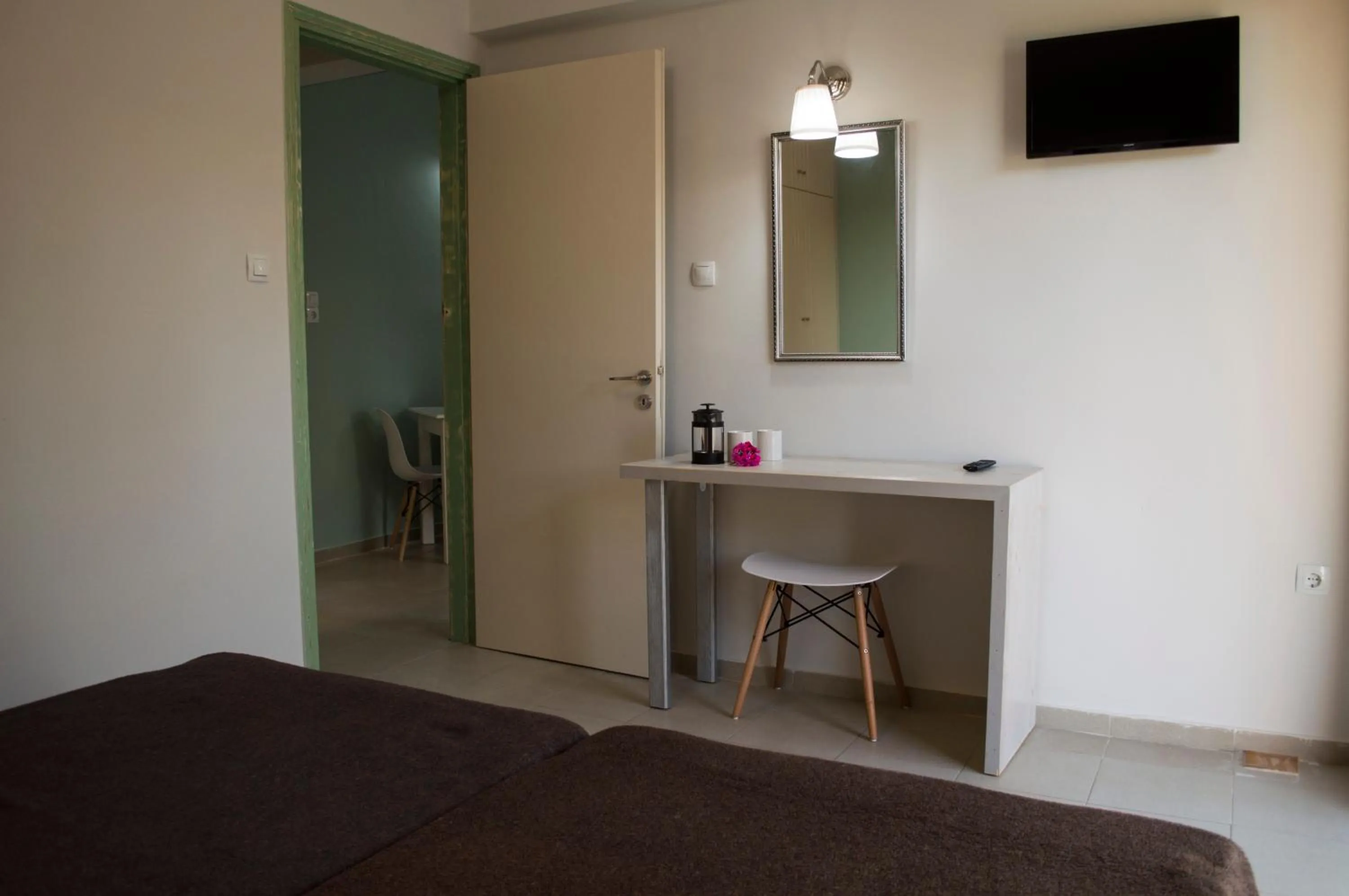 Bedroom, Bed in Nireas Hotel