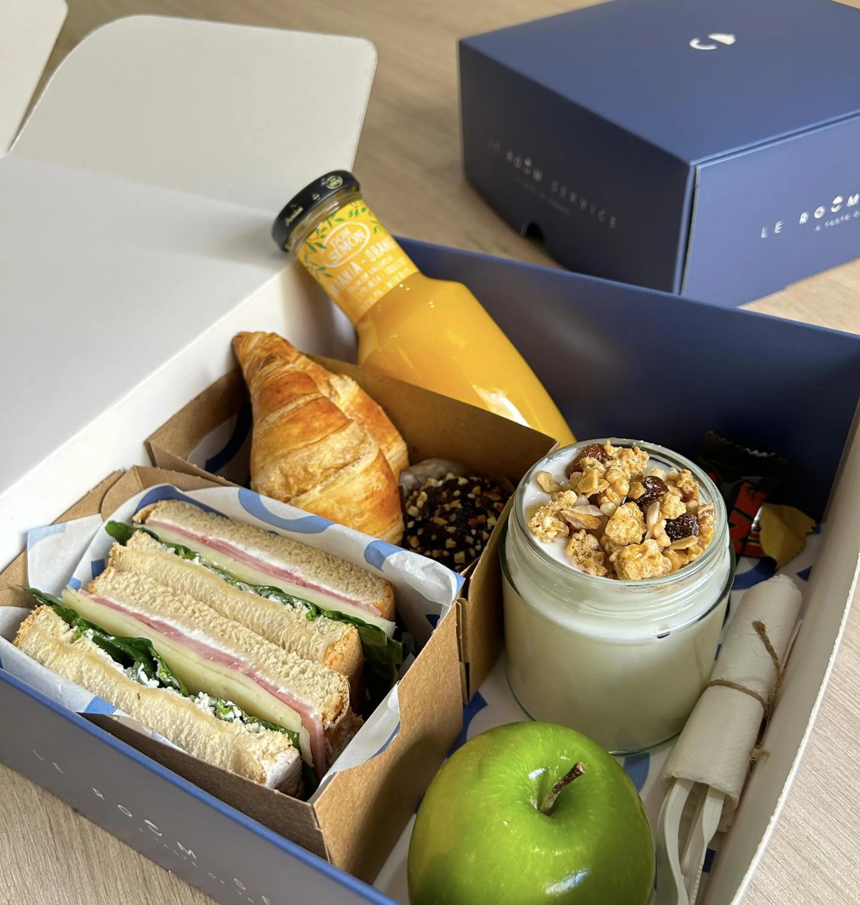 Breakfast in Gran Central Suites