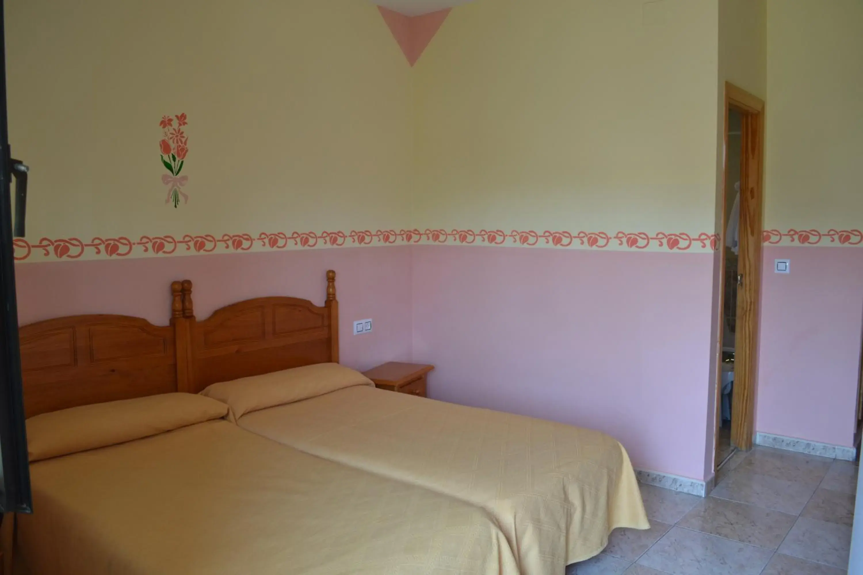 Double or Twin Room in Hostal Vadillo Double or Twin Room in Hostal Vadillo