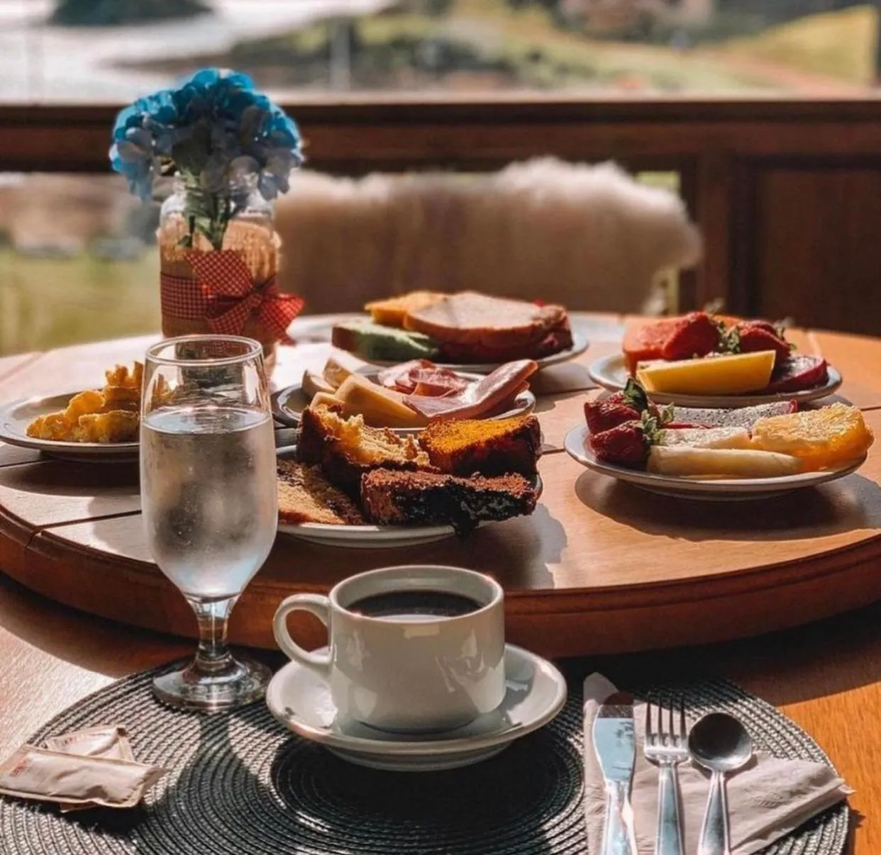 Buffet breakfast in Tedesco Eco Park
